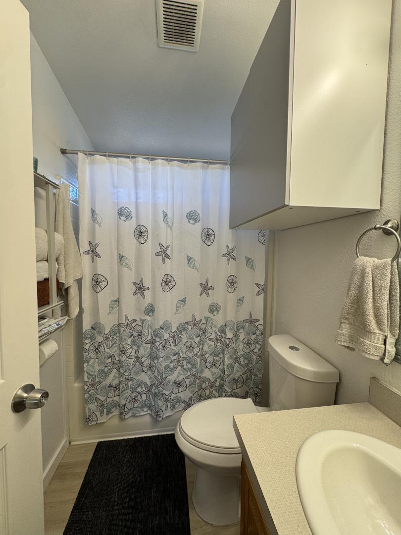 Detail Gallery Image 20 of 31 For 402 Tasman Dr #416,  Sunnyvale,  CA 94089 - 4 Beds | 2 Baths