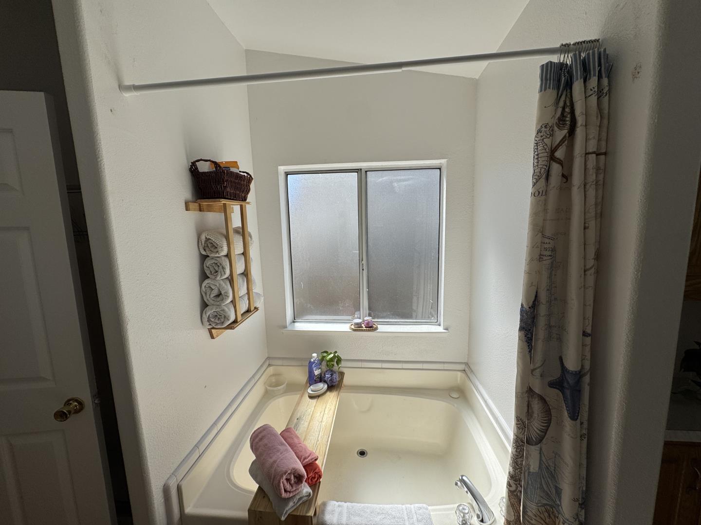 Detail Gallery Image 23 of 31 For 402 Tasman Dr #416,  Sunnyvale,  CA 94089 - 4 Beds | 2 Baths