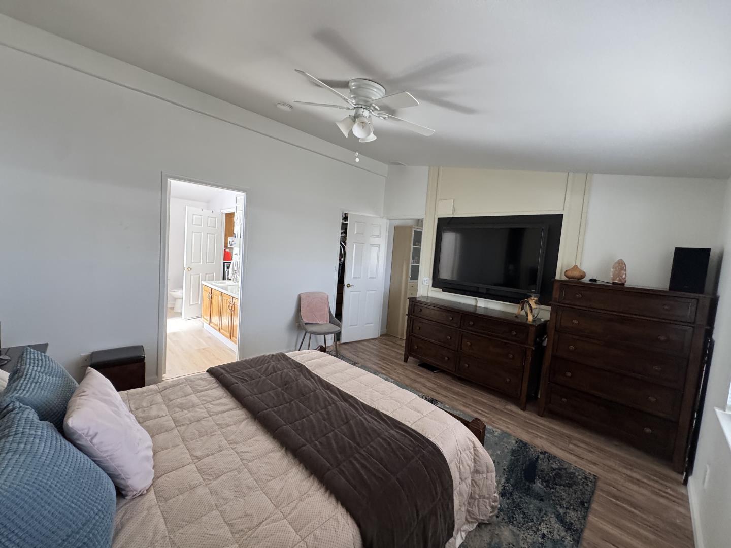 Detail Gallery Image 27 of 31 For 402 Tasman Dr #416,  Sunnyvale,  CA 94089 - 4 Beds | 2 Baths