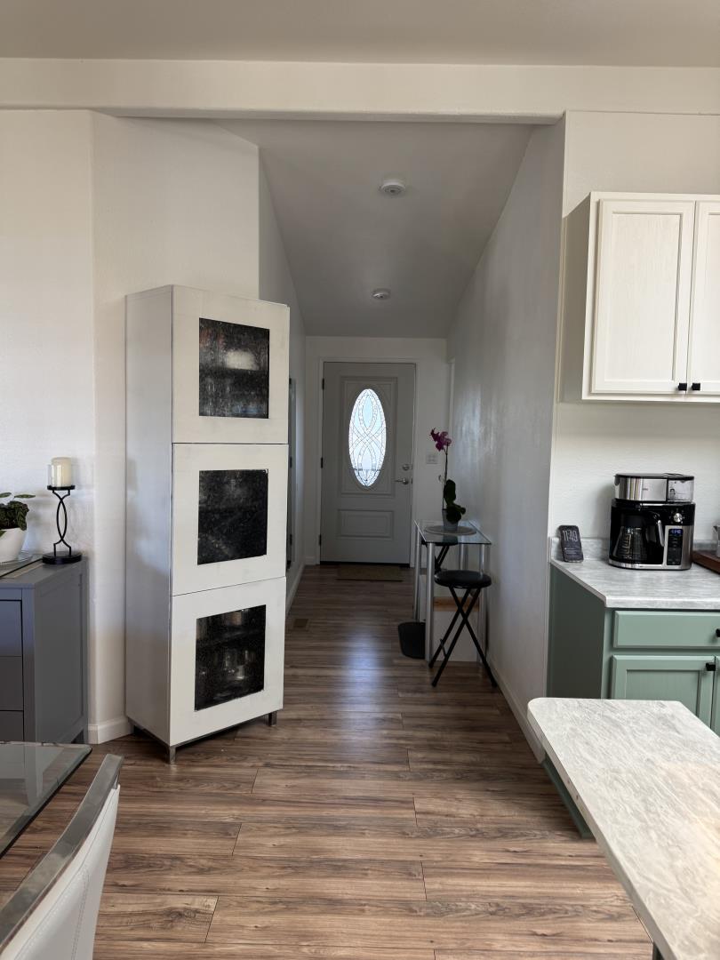 Detail Gallery Image 9 of 31 For 402 Tasman Dr #416,  Sunnyvale,  CA 94089 - 4 Beds | 2 Baths