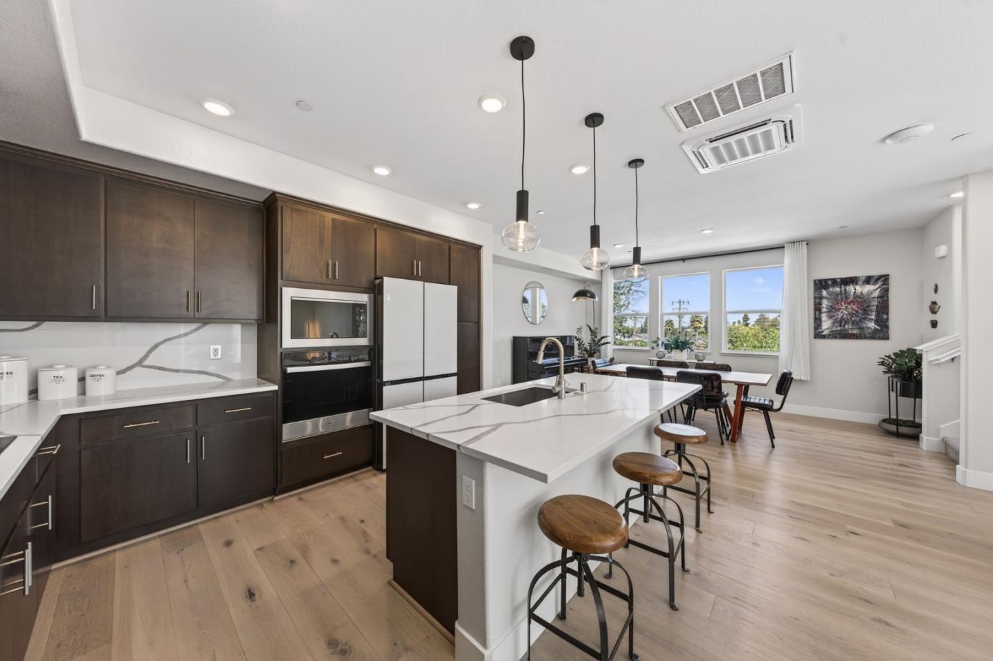 Detail Gallery Image 15 of 46 For 550 Redberry Way, San Jose,  CA 95117 - 4 Beds | 3 Baths