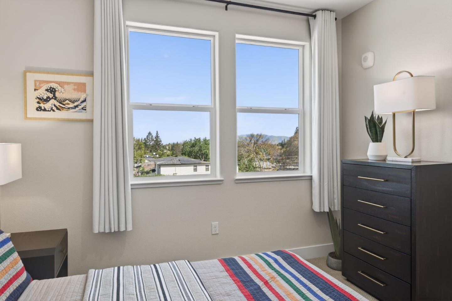 Detail Gallery Image 29 of 46 For 550 Redberry Way, San Jose,  CA 95117 - 4 Beds | 3 Baths