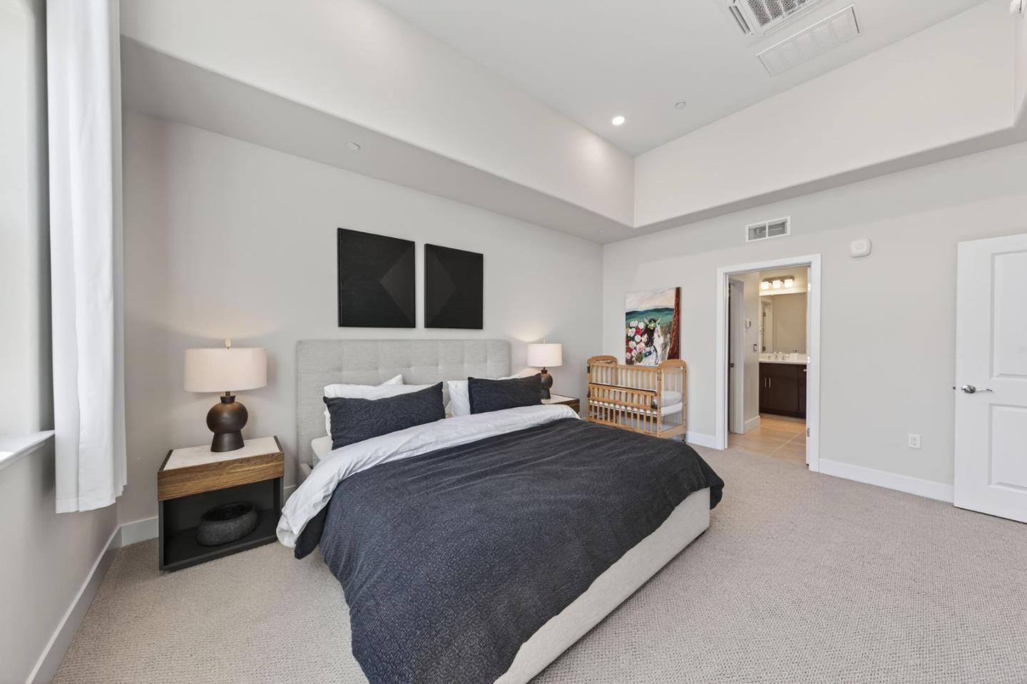 Detail Gallery Image 33 of 46 For 550 Redberry Way, San Jose,  CA 95117 - 4 Beds | 3 Baths