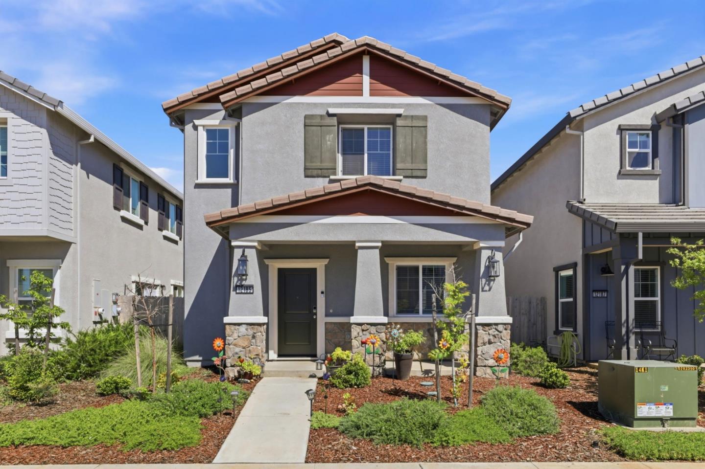 Featured listings