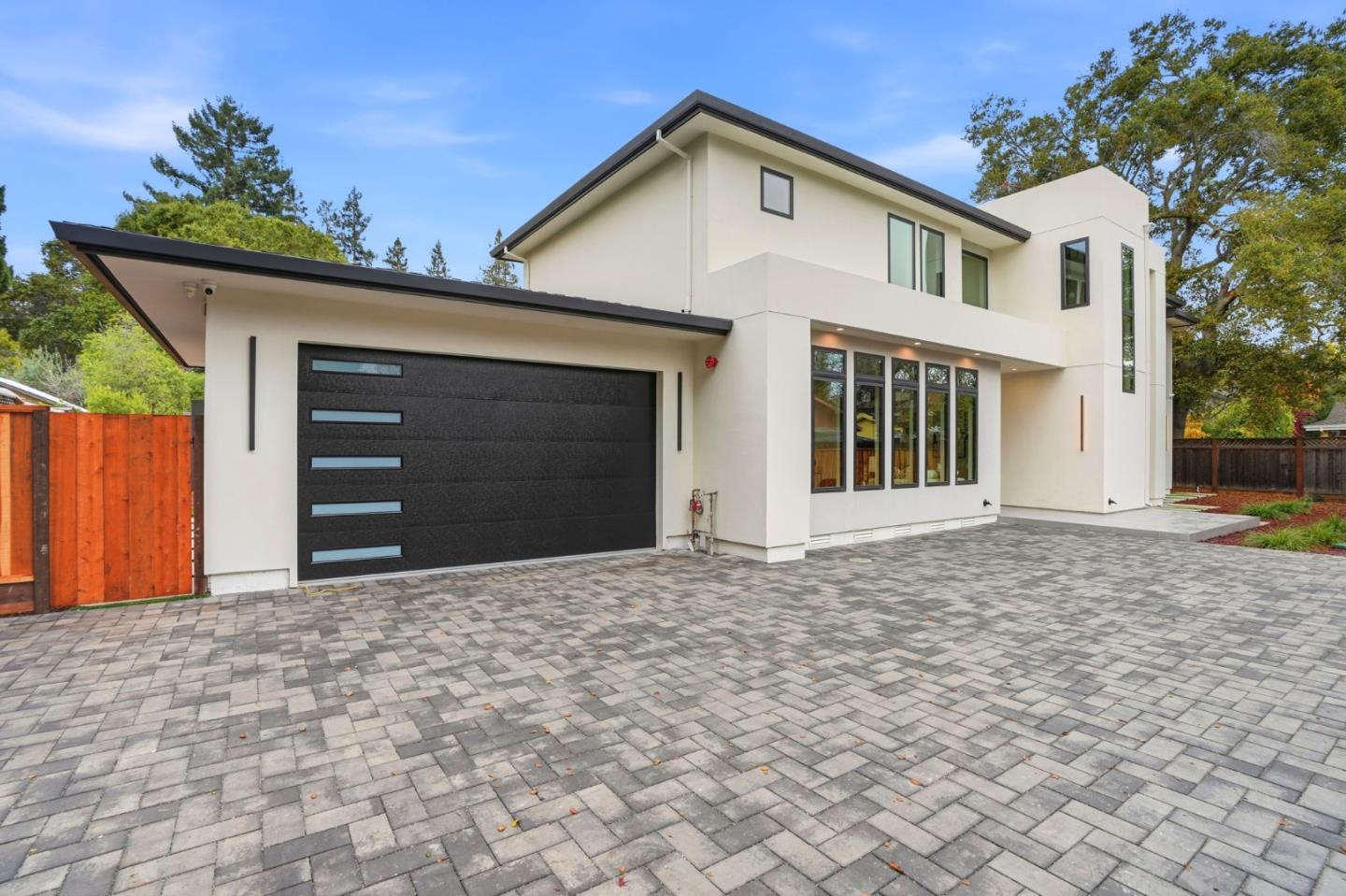 Front Image Thumbnail for ML82040890