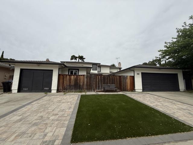 Detail Gallery Image 2 of 23 For 355 Nature Dr, San Jose,  CA 95123 - 3 Beds | 2/1 Baths