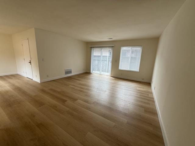 Detail Gallery Image 6 of 23 For 355 Nature Dr, San Jose,  CA 95123 - 3 Beds | 2/1 Baths