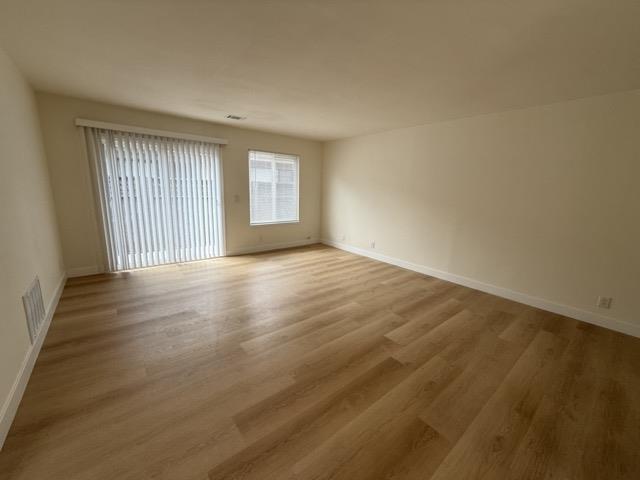 Detail Gallery Image 7 of 23 For 355 Nature Dr, San Jose,  CA 95123 - 3 Beds | 2/1 Baths