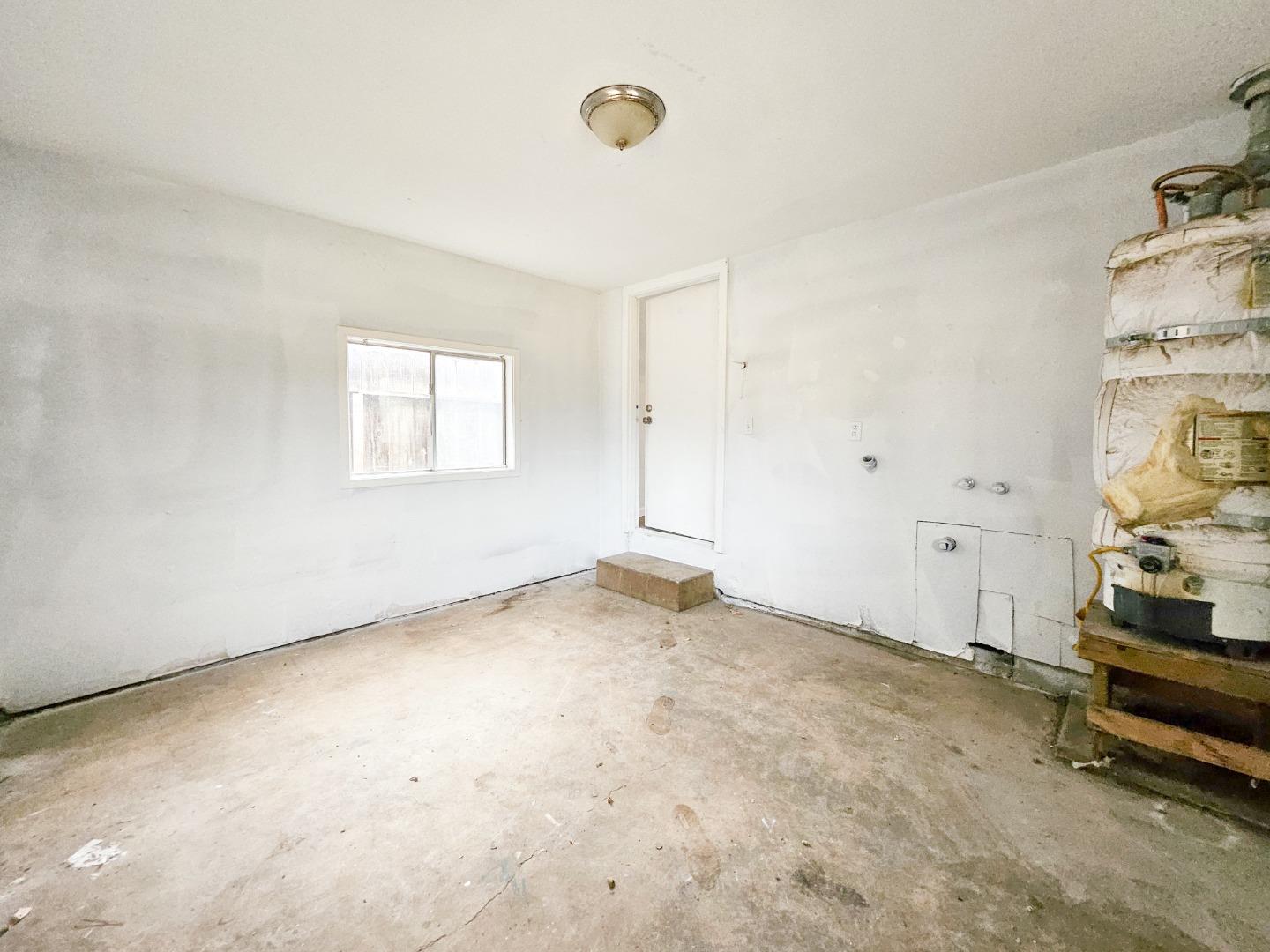 Detail Gallery Image 6 of 22 For 2416 Roble Ave, Modesto,  CA 95354 - 3 Beds | 1 Baths