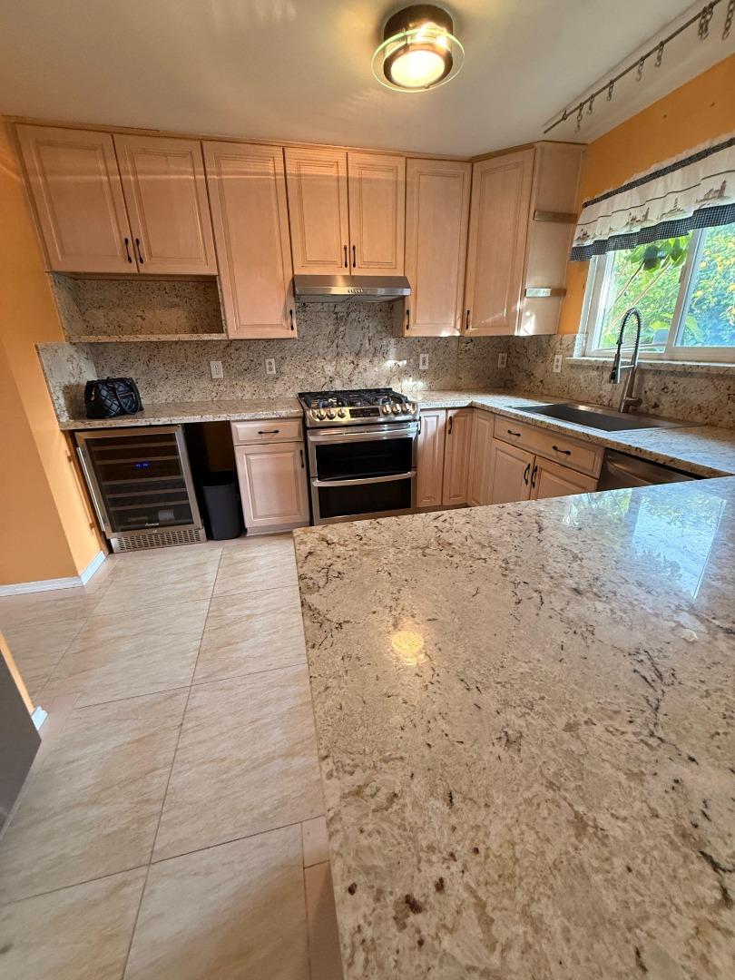 Detail Gallery Image 4 of 18 For 36171 Cabrillo Dr, Fremont,  CA 94536 - 3 Beds | 2 Baths