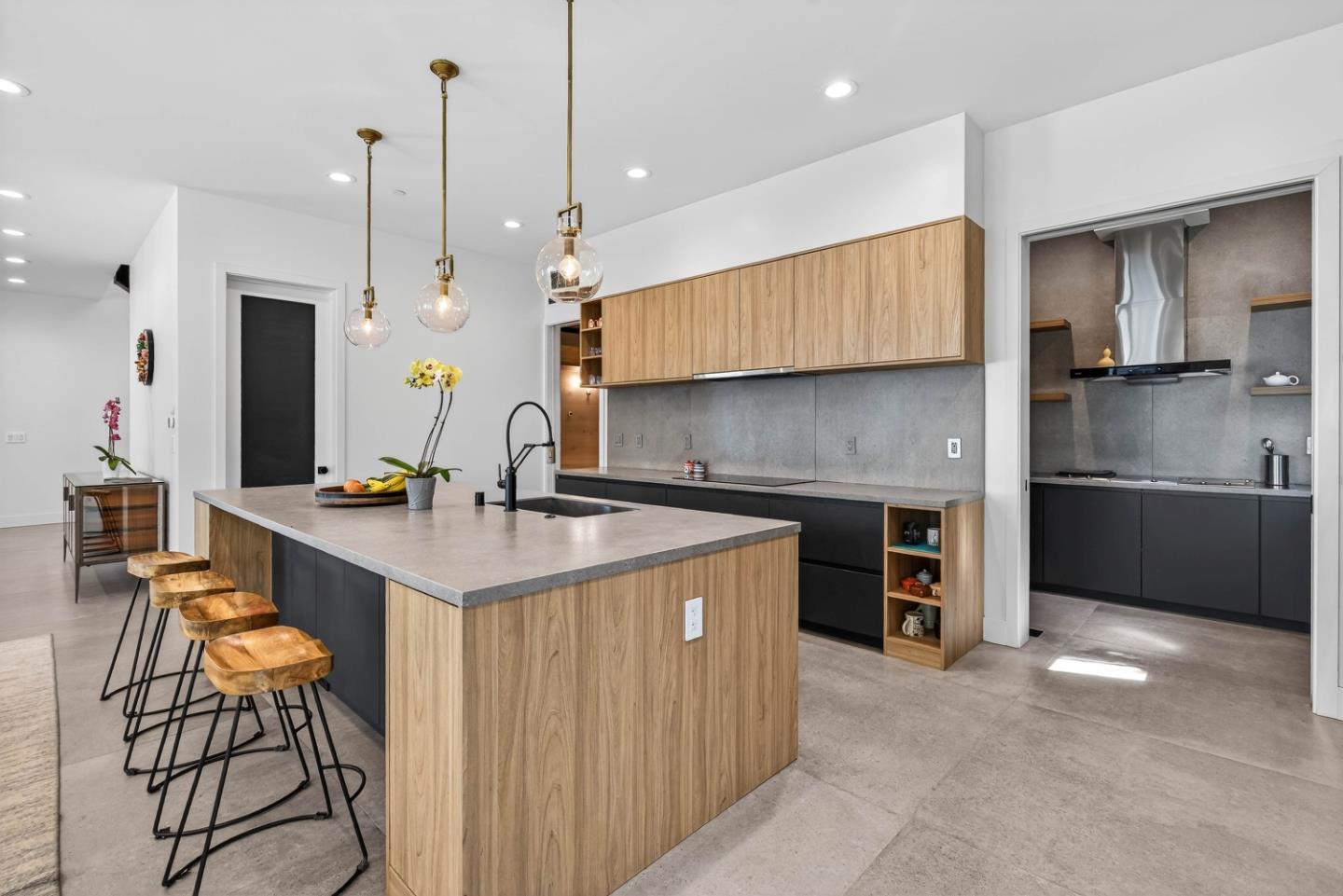 Detail Gallery Image 11 of 52 For 10291 Imperial Ave, Cupertino,  CA 95014 - 6 Beds | 5/1 Baths