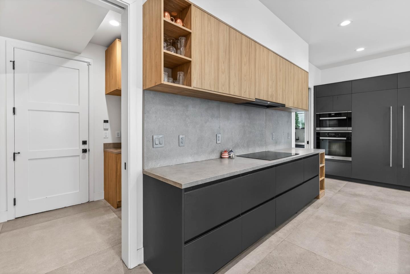 Detail Gallery Image 12 of 52 For 10291 Imperial Ave, Cupertino,  CA 95014 - 6 Beds | 5/1 Baths