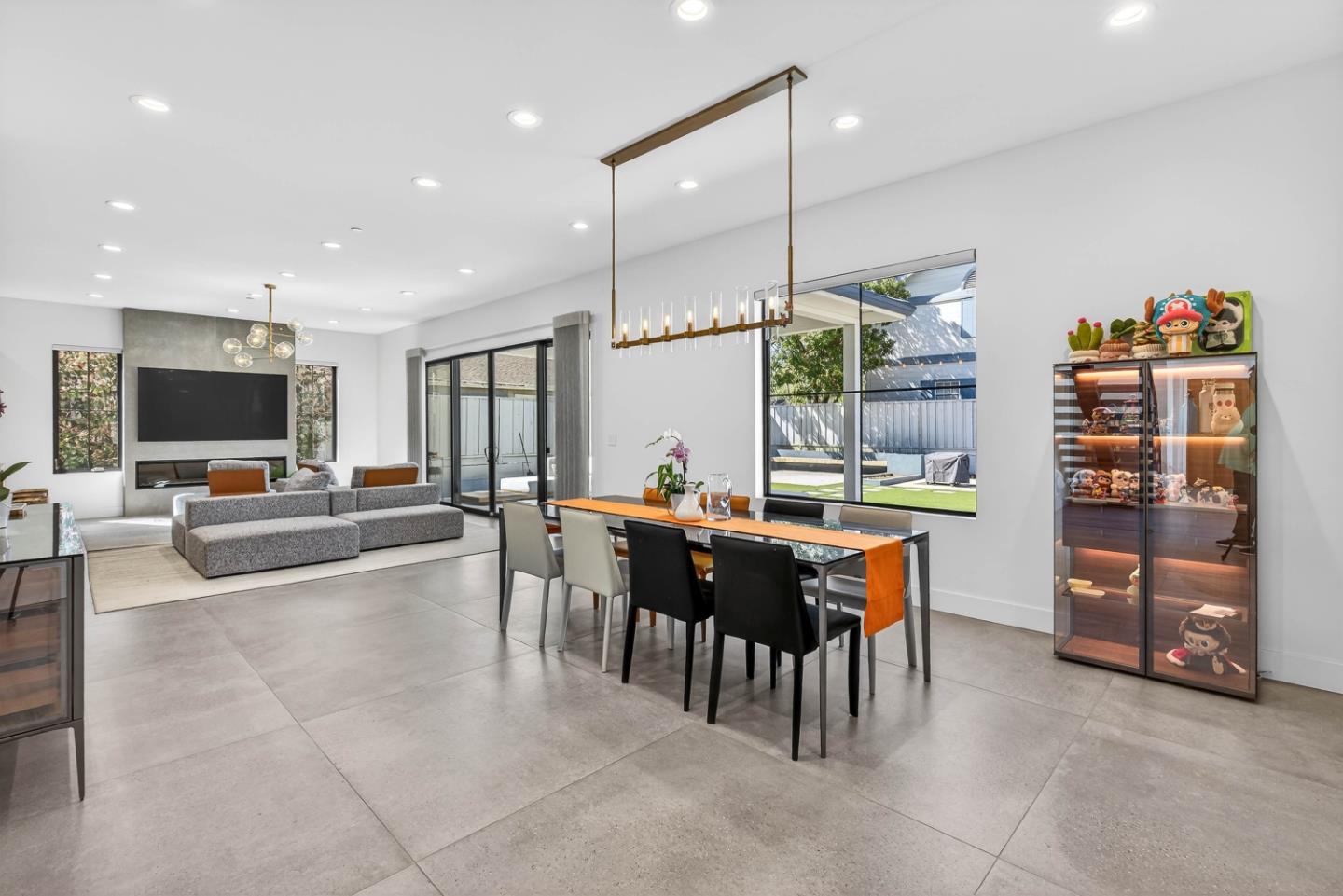 Detail Gallery Image 16 of 52 For 10291 Imperial Ave, Cupertino,  CA 95014 - 6 Beds | 5/1 Baths