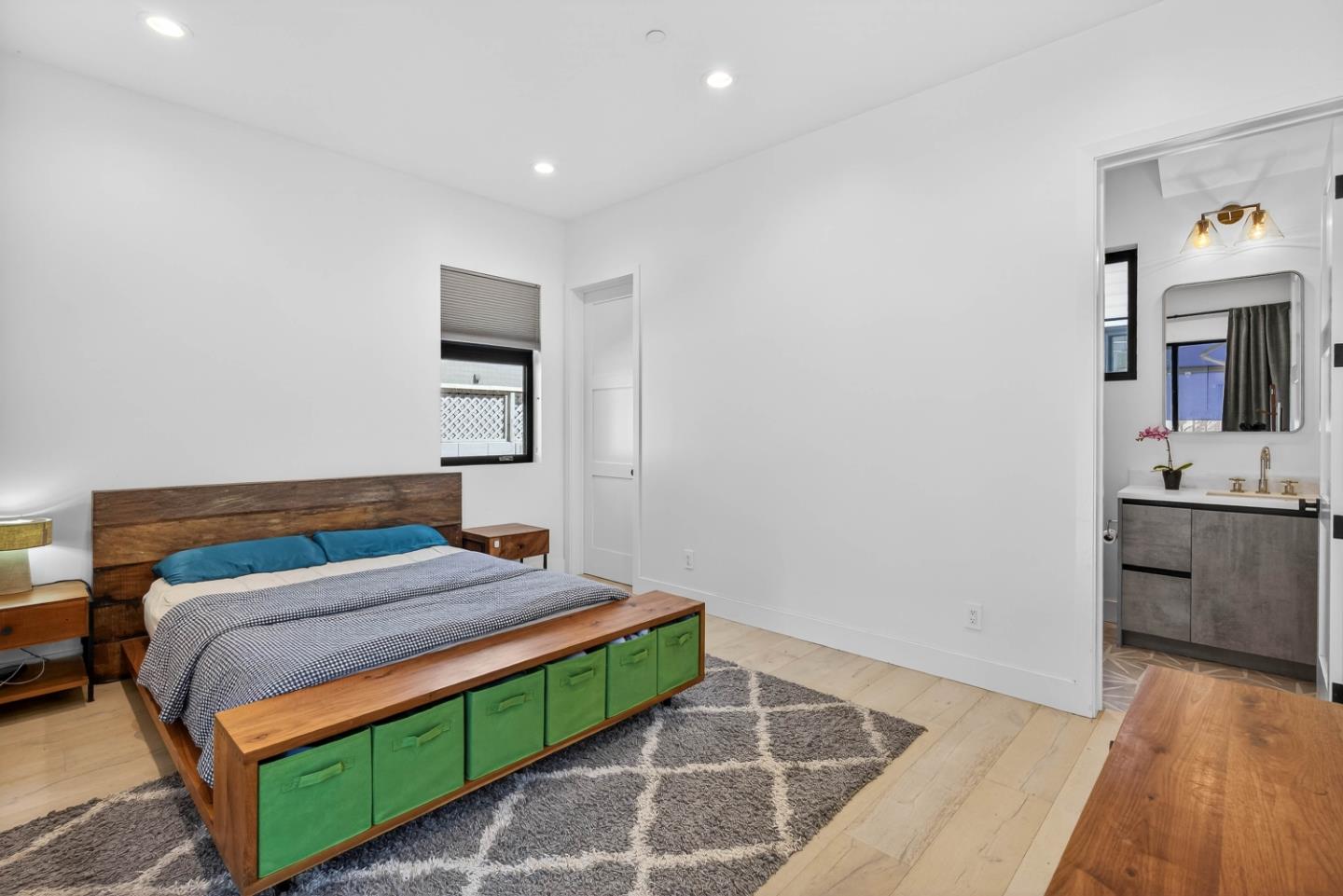 Detail Gallery Image 23 of 52 For 10291 Imperial Ave, Cupertino,  CA 95014 - 6 Beds | 5/1 Baths