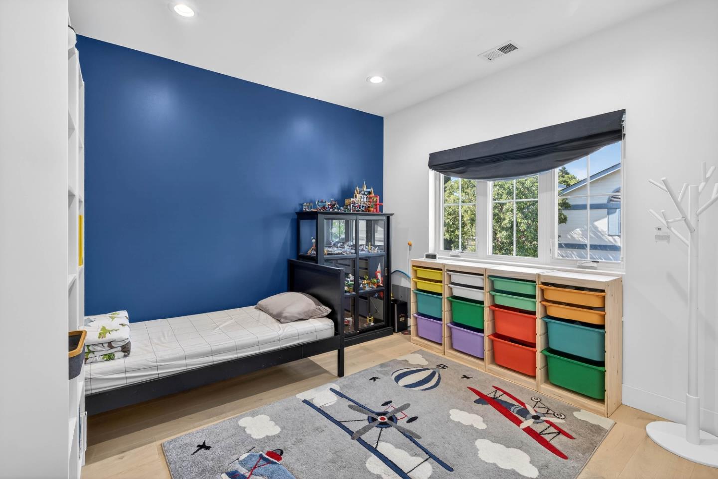 Detail Gallery Image 24 of 52 For 10291 Imperial Ave, Cupertino,  CA 95014 - 6 Beds | 5/1 Baths