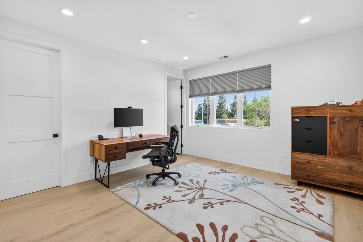 Detail Gallery Image 31 of 52 For 10291 Imperial Ave, Cupertino,  CA 95014 - 6 Beds | 5/1 Baths