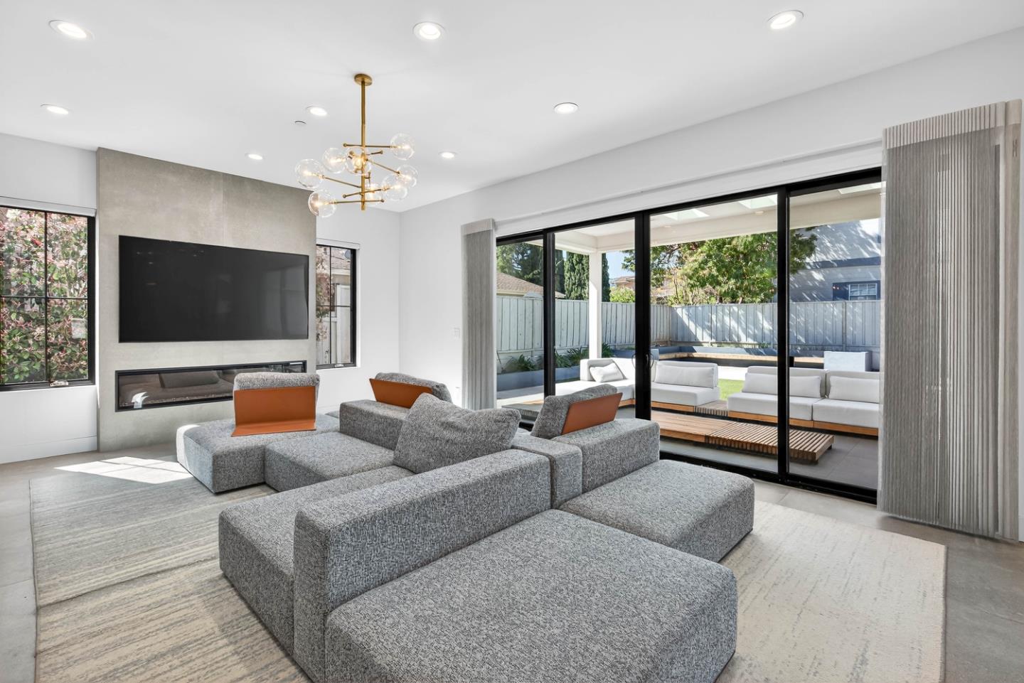 Detail Gallery Image 7 of 52 For 10291 Imperial Ave, Cupertino,  CA 95014 - 6 Beds | 5/1 Baths