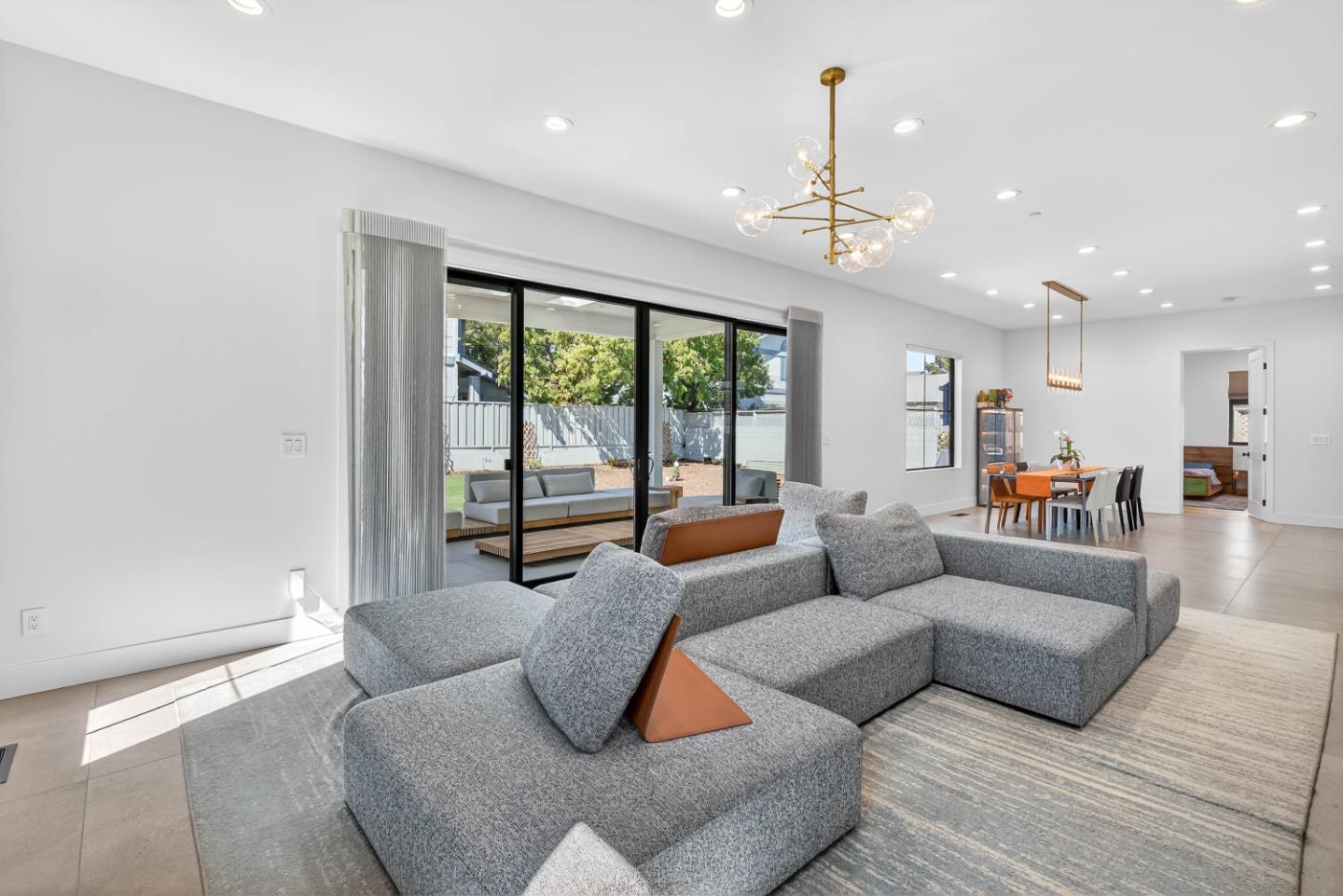 Detail Gallery Image 8 of 52 For 10291 Imperial Ave, Cupertino,  CA 95014 - 6 Beds | 5/1 Baths