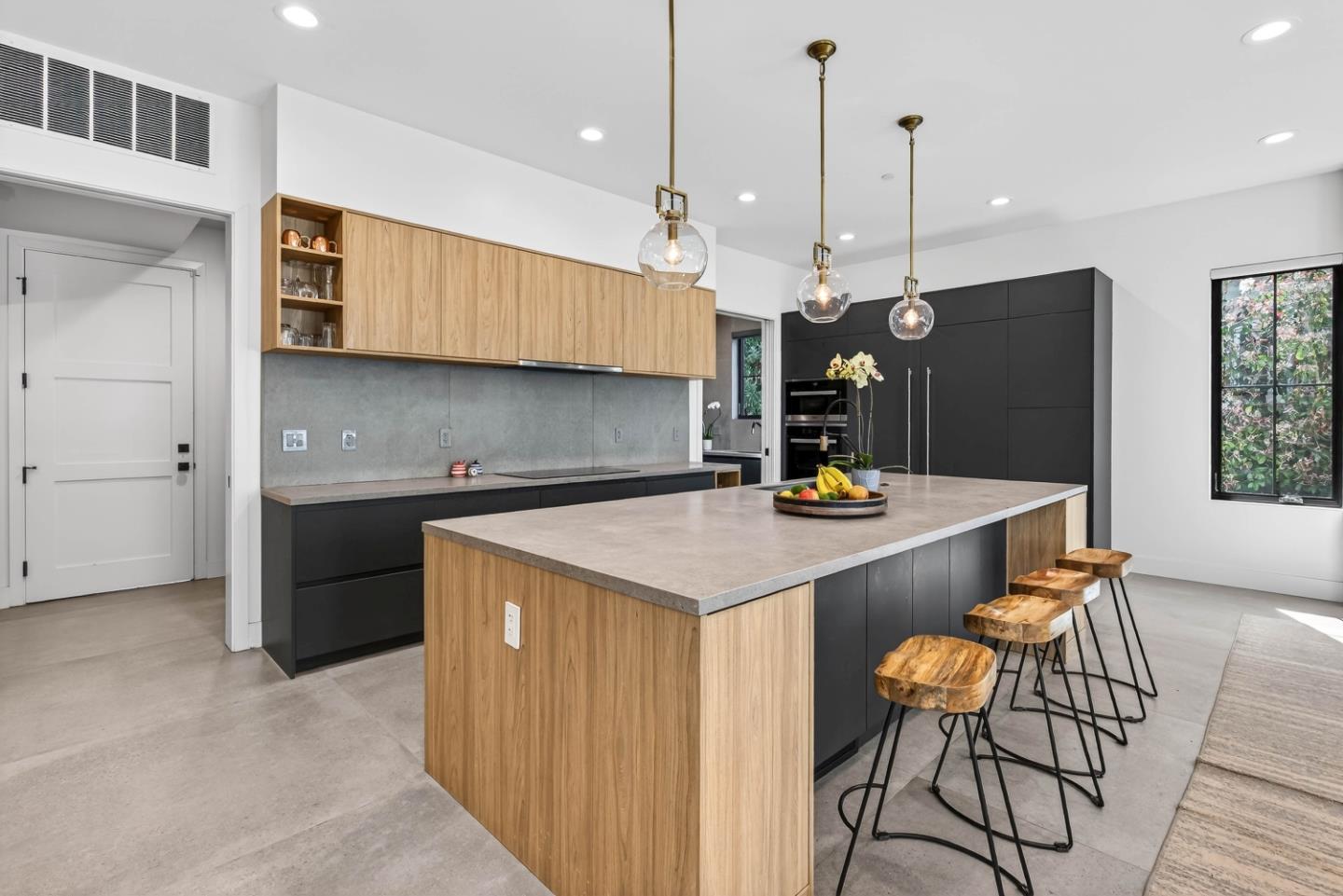 Detail Gallery Image 9 of 52 For 10291 Imperial Ave, Cupertino,  CA 95014 - 6 Beds | 5/1 Baths