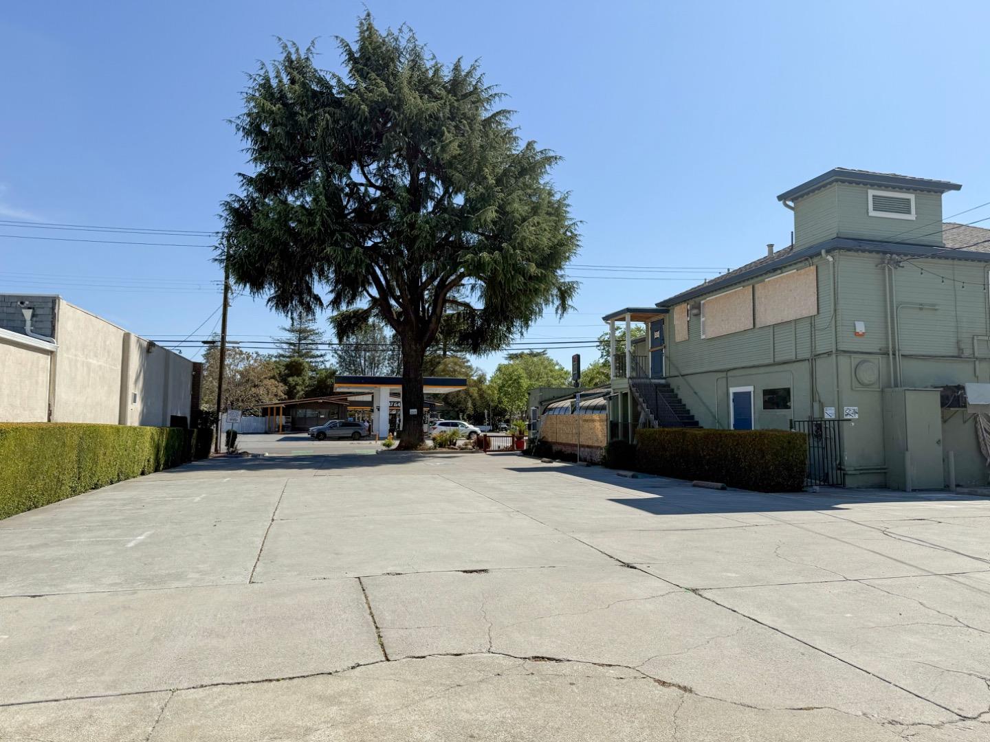 Detail Gallery Image 5 of 8 For 383 1st St, Gilroy,  CA 95020 - – Beds | – Baths