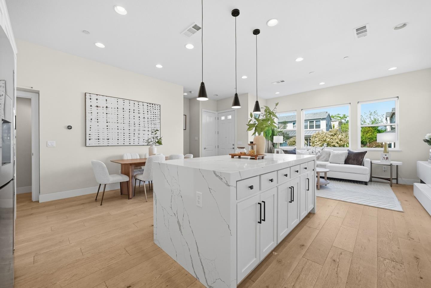 Detail Gallery Image 11 of 49 For 217 Athena Ct, Mountain View,  CA 94043 - 3 Beds | 2/1 Baths