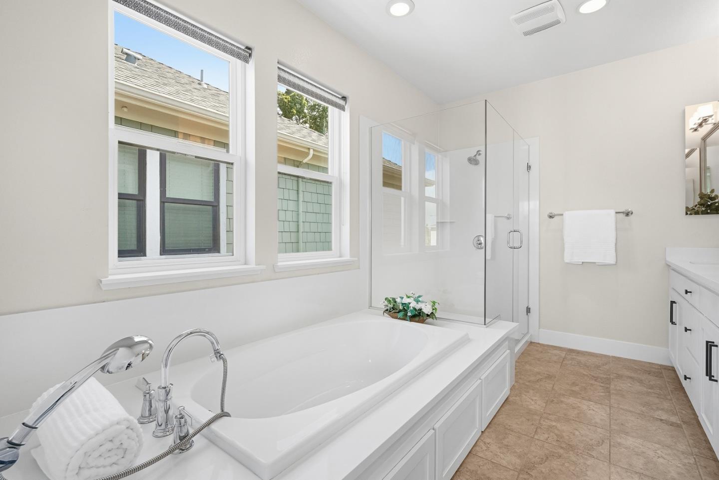 Detail Gallery Image 24 of 49 For 217 Athena Ct, Mountain View,  CA 94043 - 3 Beds | 2/1 Baths