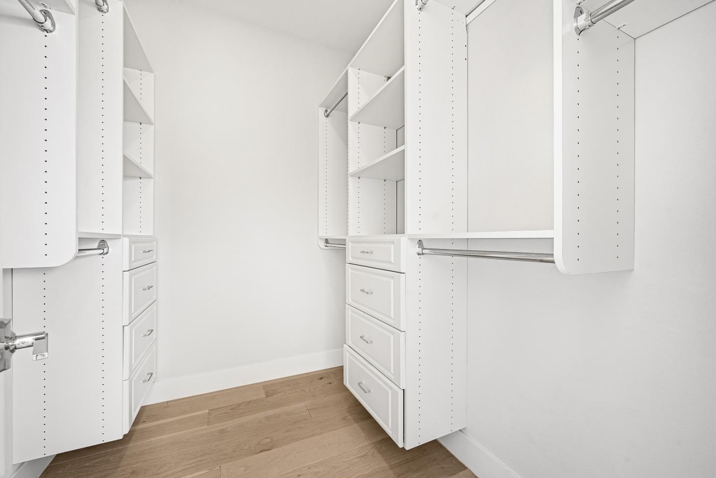 Detail Gallery Image 27 of 49 For 217 Athena Ct, Mountain View,  CA 94043 - 3 Beds | 2/1 Baths