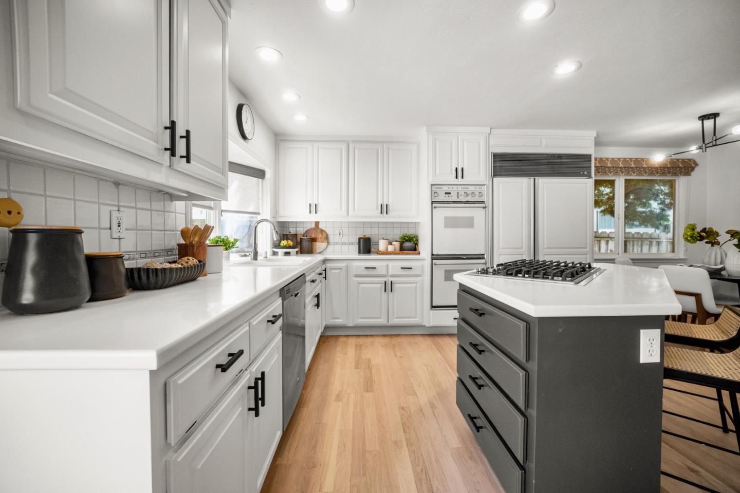 Detail Gallery Image 15 of 40 For 861 Haddock St, Foster City,  CA 94404 - 5 Beds | 2/1 Baths