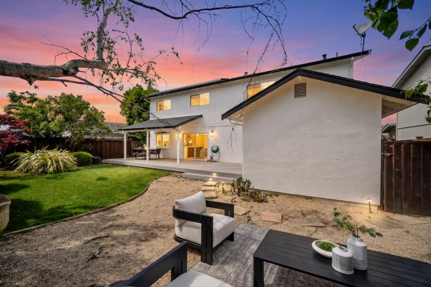 Detail Gallery Image 2 of 40 For 861 Haddock St, Foster City,  CA 94404 - 5 Beds | 2/1 Baths