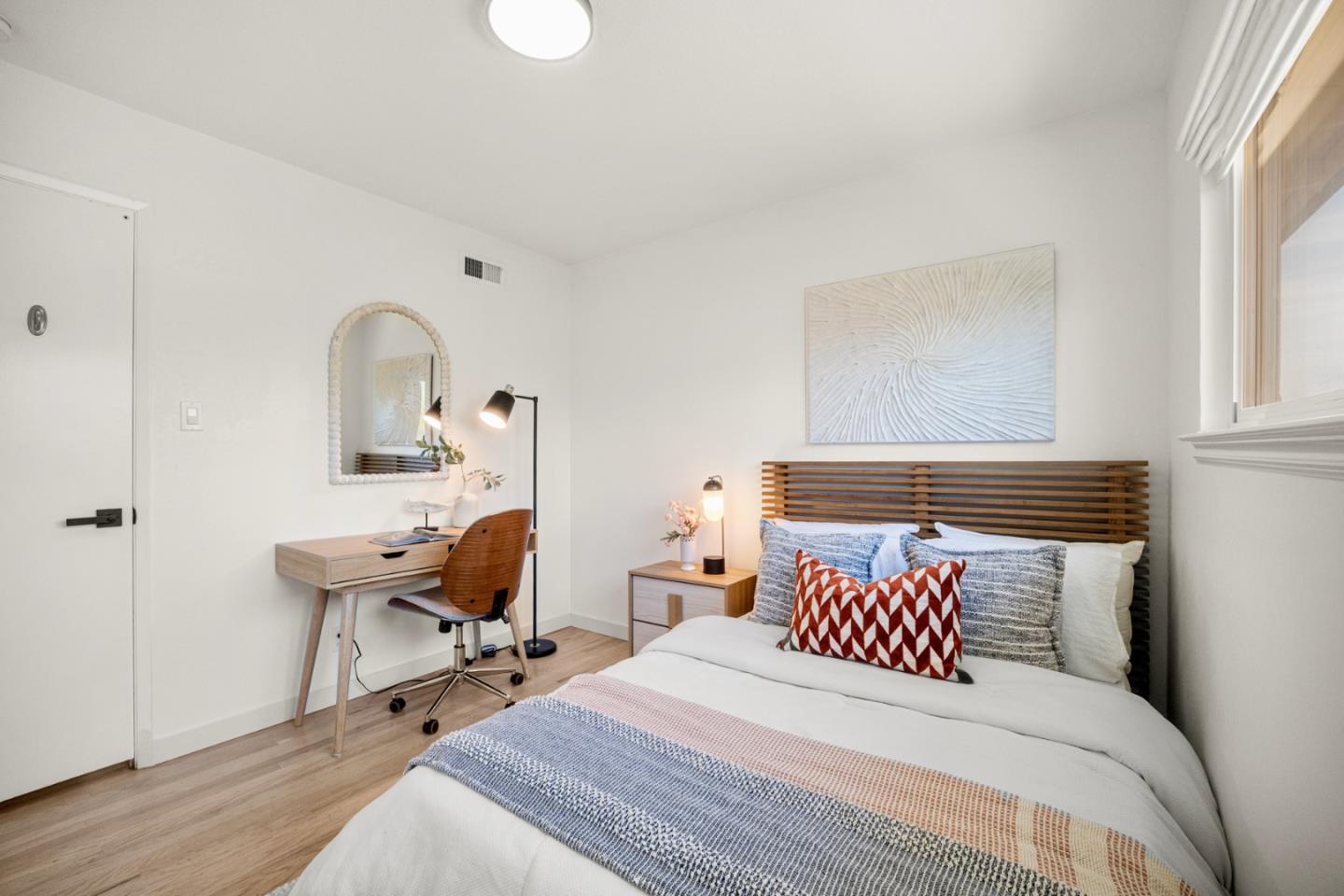 Detail Gallery Image 25 of 40 For 861 Haddock St, Foster City,  CA 94404 - 5 Beds | 2/1 Baths