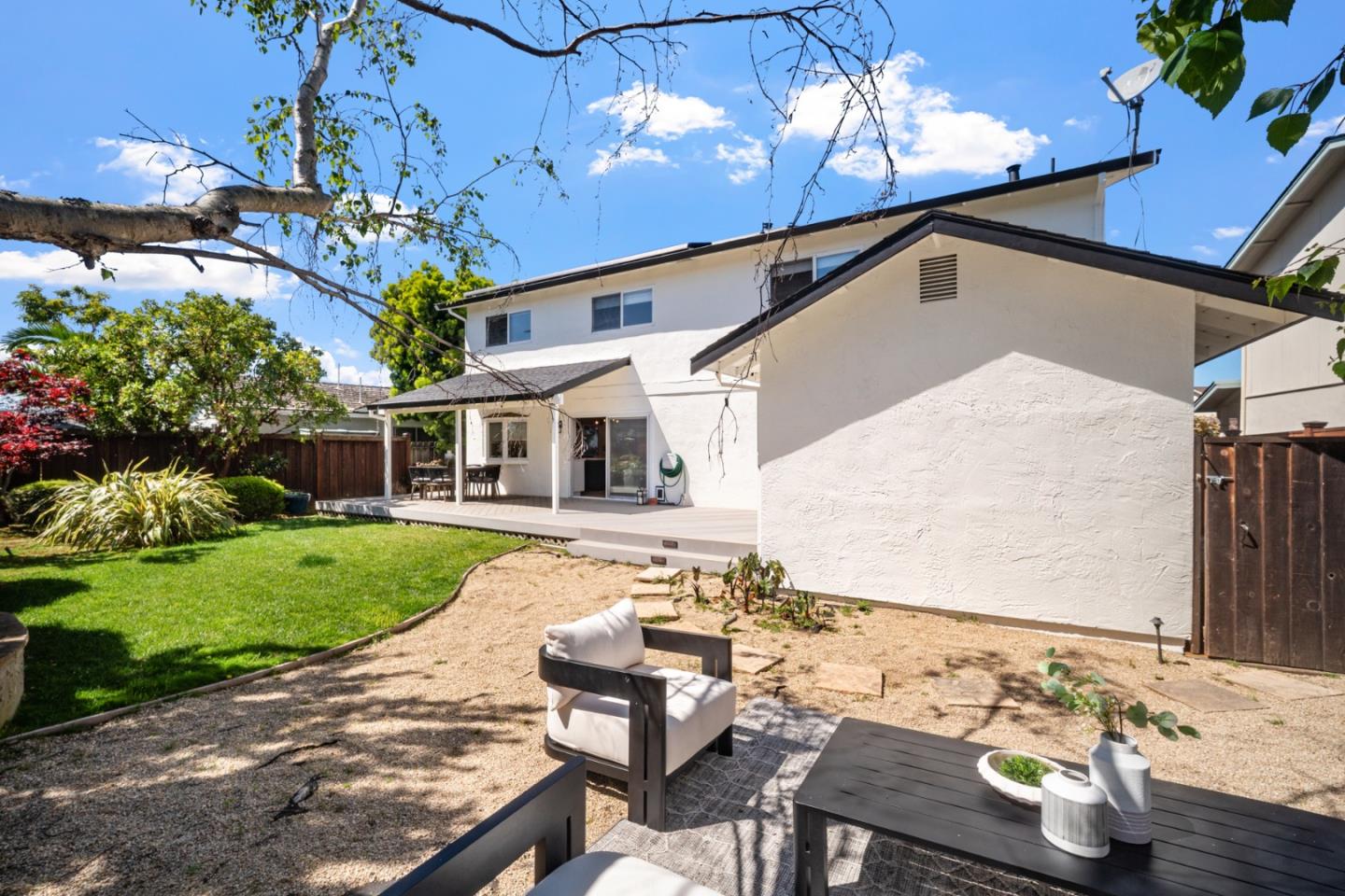 Detail Gallery Image 33 of 40 For 861 Haddock St, Foster City,  CA 94404 - 5 Beds | 2/1 Baths