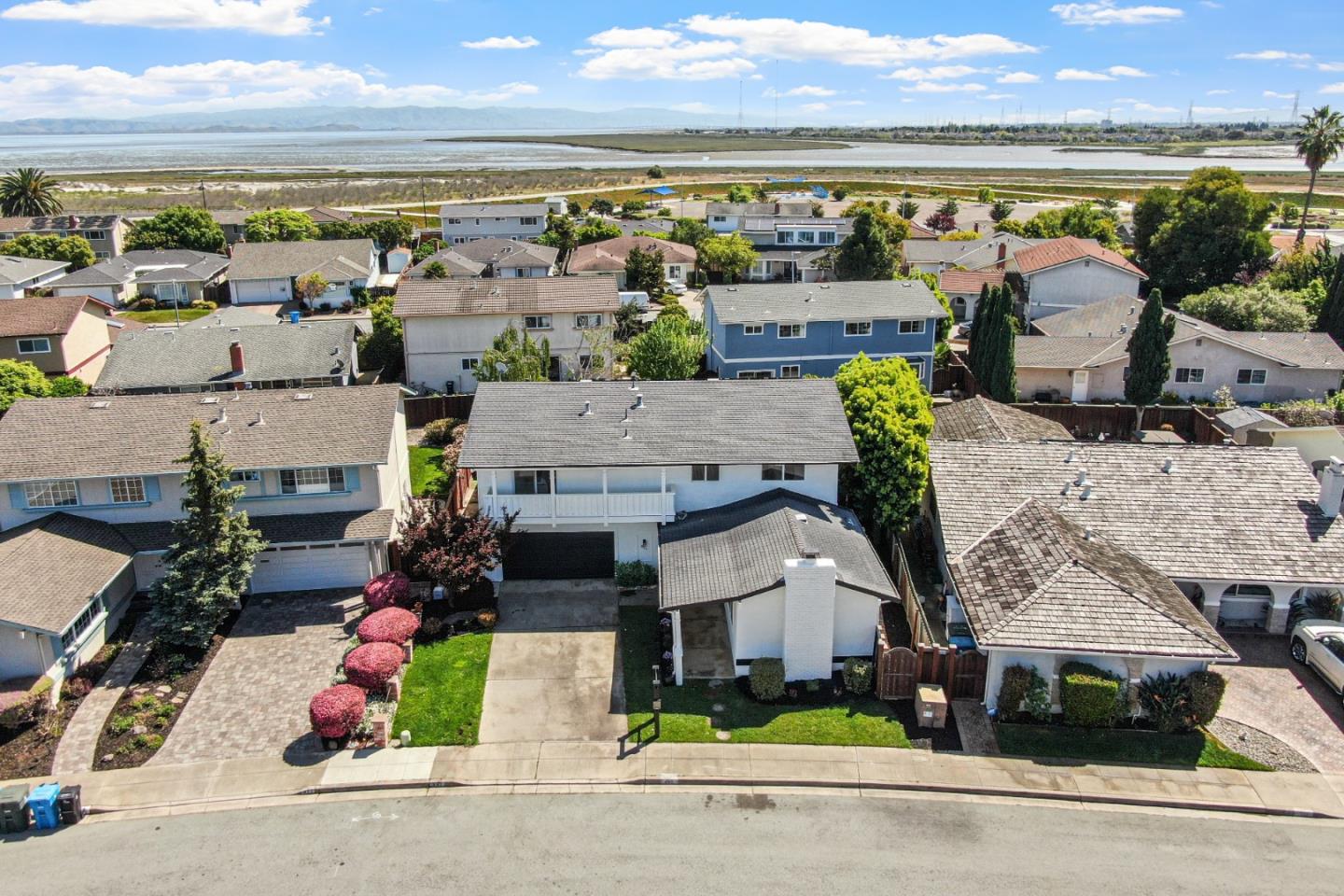 Detail Gallery Image 38 of 40 For 861 Haddock St, Foster City,  CA 94404 - 5 Beds | 2/1 Baths