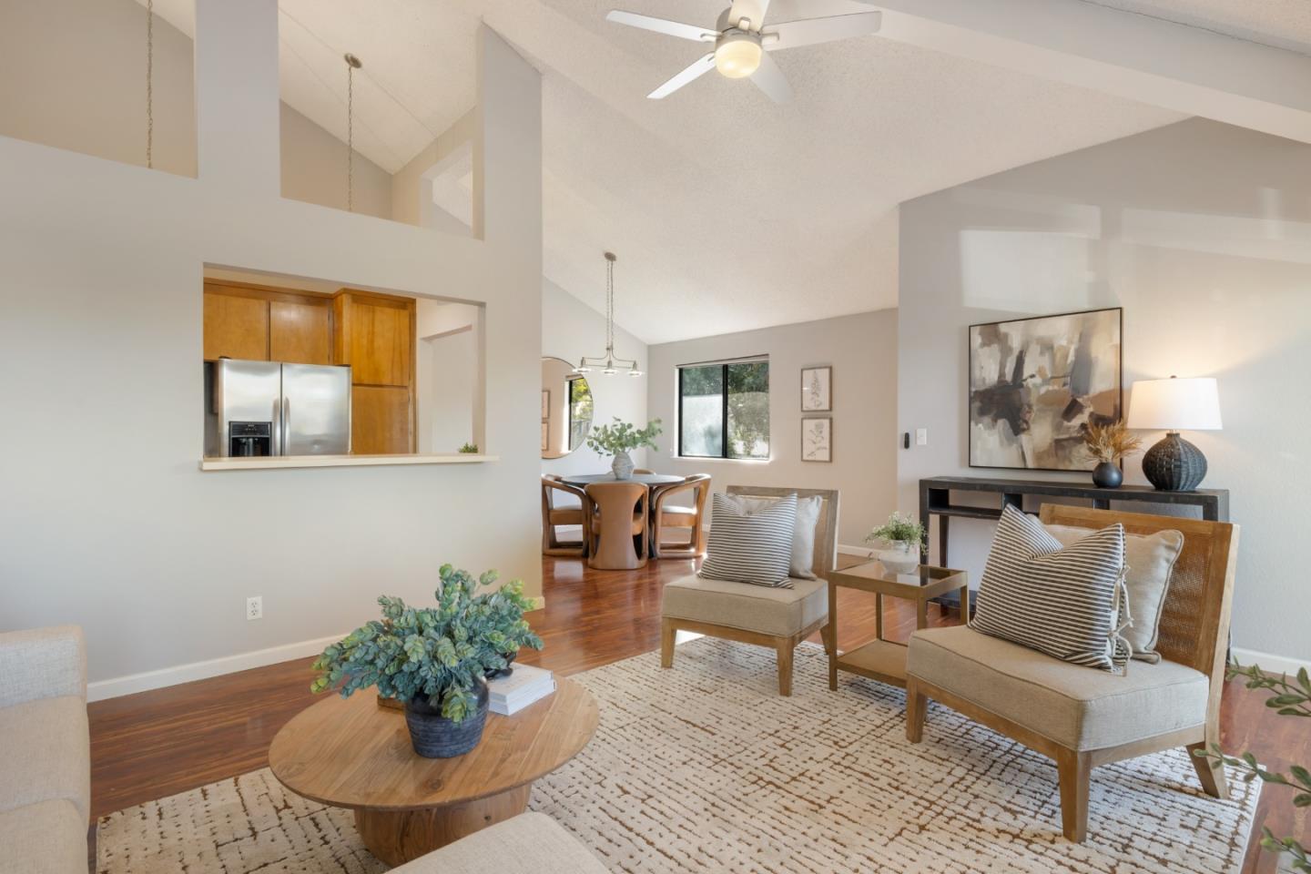 Detail Gallery Image 8 of 18 For 1473 Alma Loop, San Jose,  CA 95125 - 2 Beds | 2 Baths