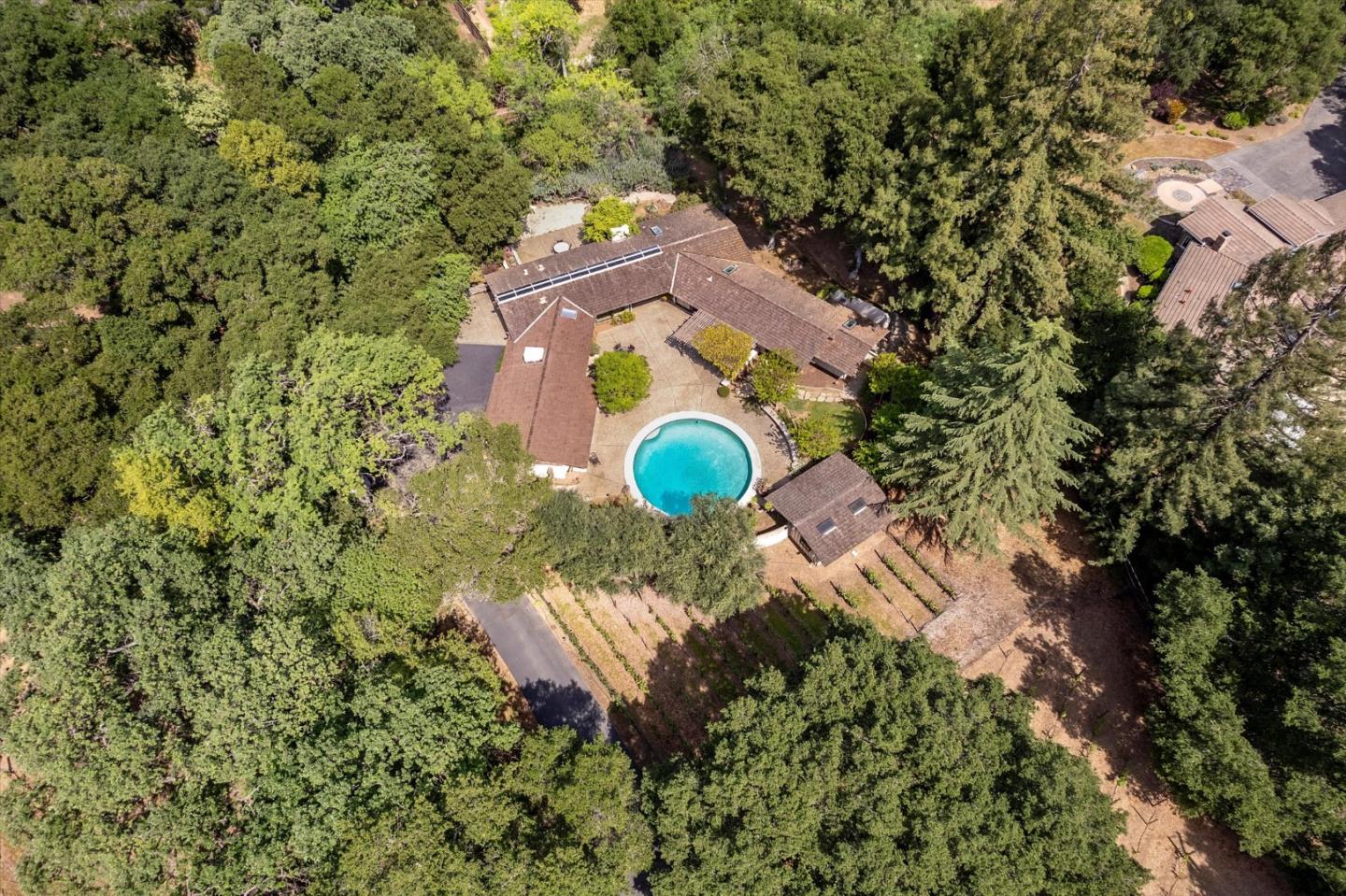 Detail Gallery Image 42 of 48 For 14176 Quail Acres, Saratoga,  CA 95070 - 4 Beds | 3 Baths