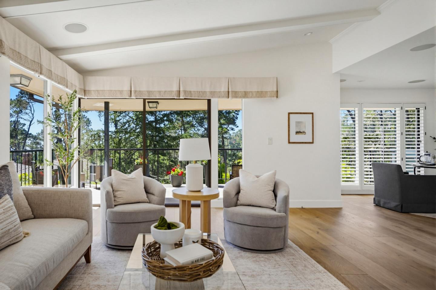 Detail Gallery Image 15 of 57 For 285 Del Mesa Carmel, Carmel,  CA 93923 - 2 Beds | 2 Baths