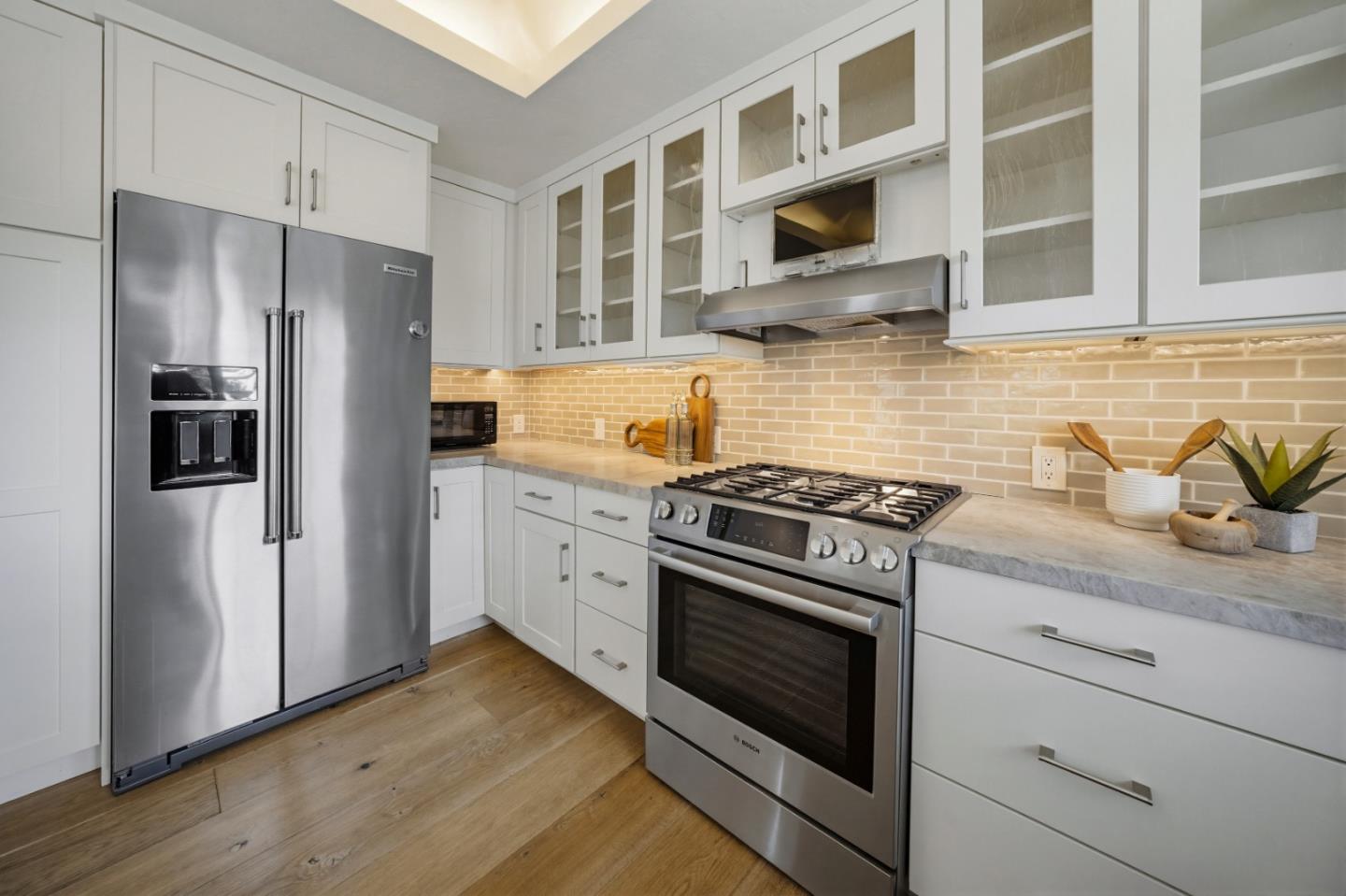 Detail Gallery Image 2 of 57 For 285 Del Mesa Carmel, Carmel,  CA 93923 - 2 Beds | 2 Baths