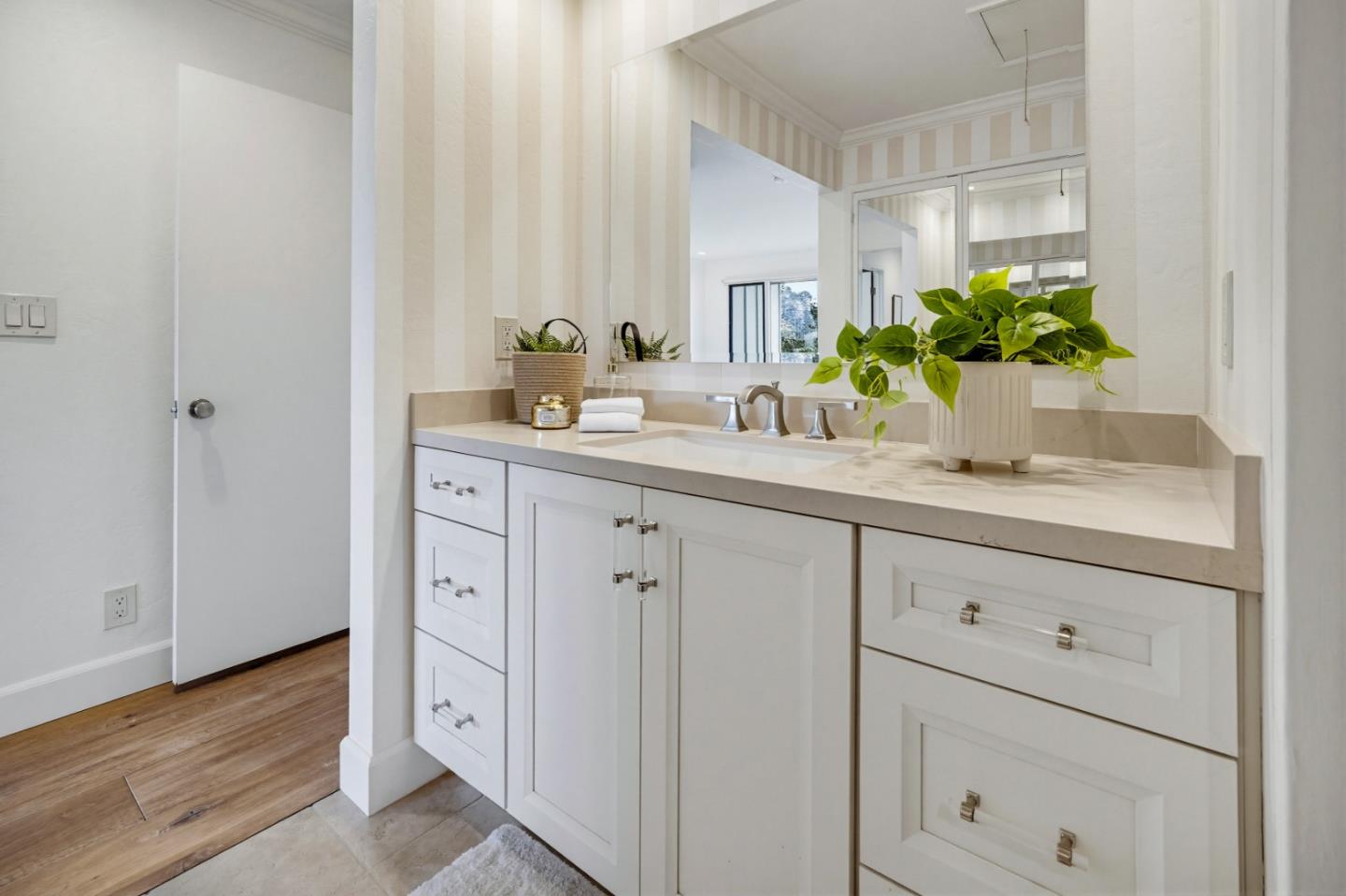Detail Gallery Image 24 of 57 For 285 Del Mesa Carmel, Carmel,  CA 93923 - 2 Beds | 2 Baths