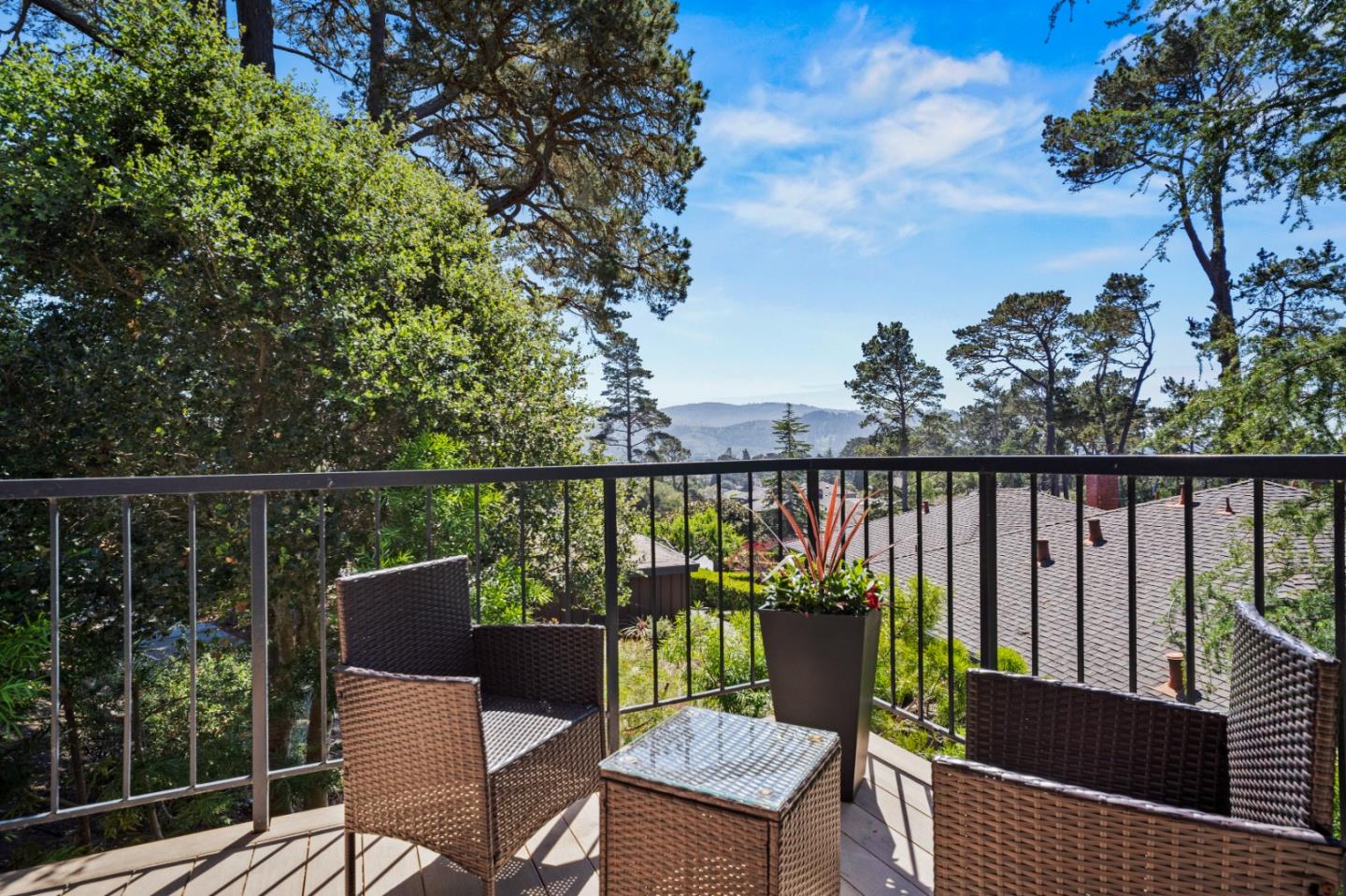 Detail Gallery Image 30 of 57 For 285 Del Mesa Carmel, Carmel,  CA 93923 - 2 Beds | 2 Baths