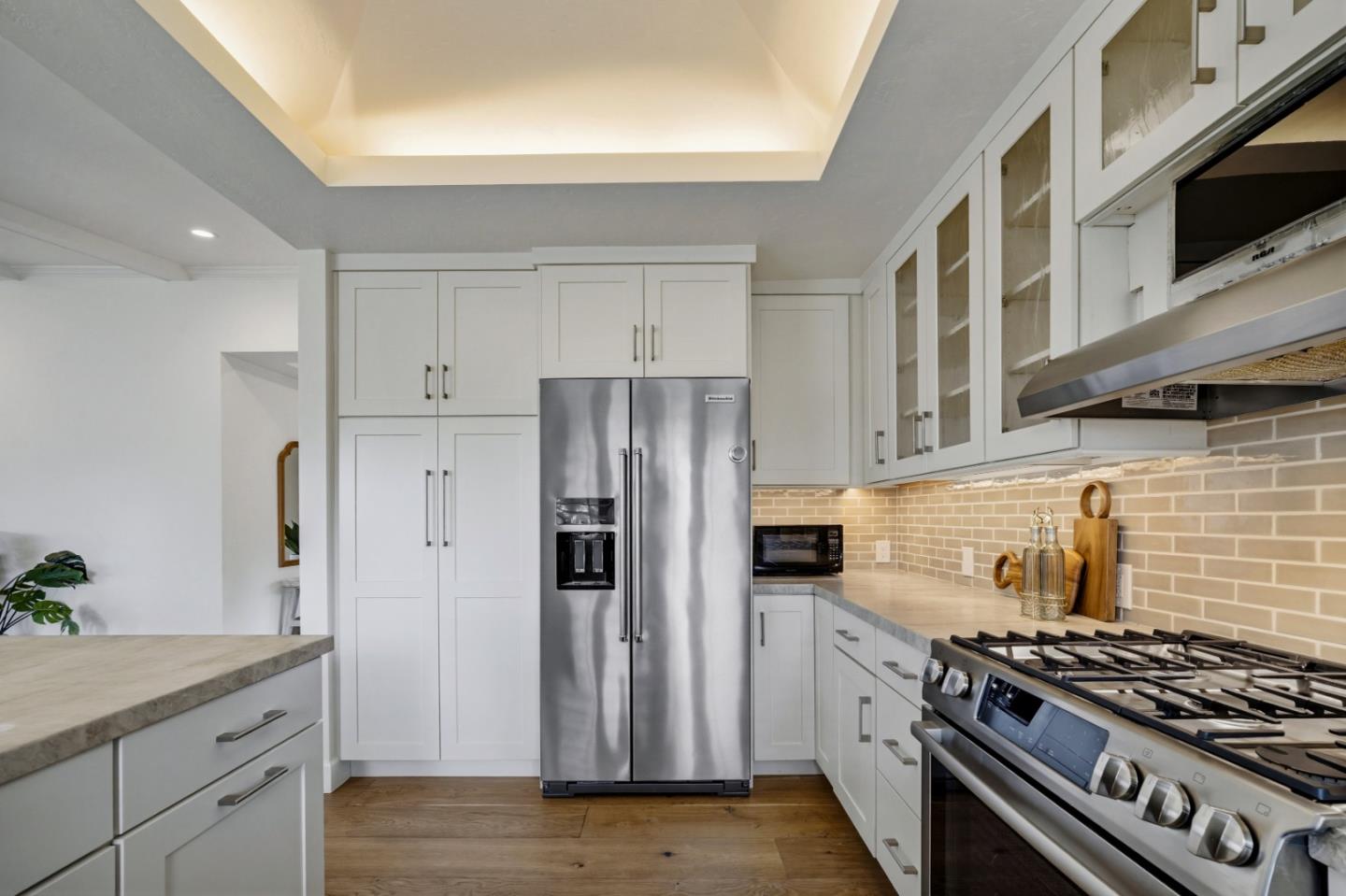 Detail Gallery Image 4 of 57 For 285 Del Mesa Carmel, Carmel,  CA 93923 - 2 Beds | 2 Baths