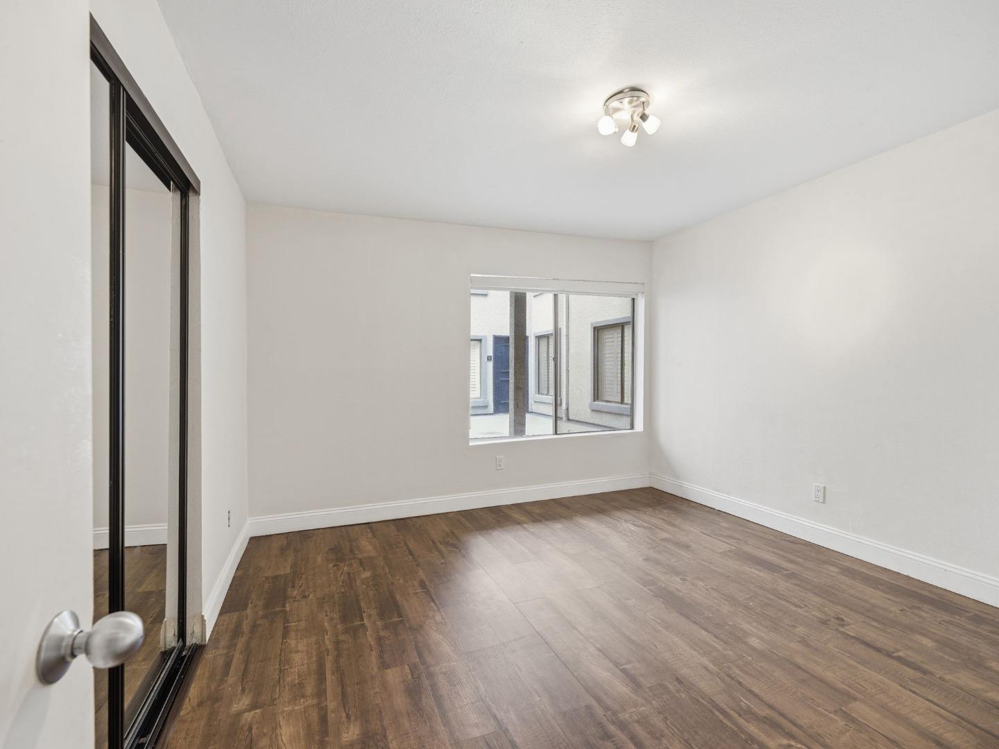 Detail Gallery Image 12 of 20 For 1940 Highland Oaks Dr #28,  Arcadia,  CA 91006 - 2 Beds | 2 Baths