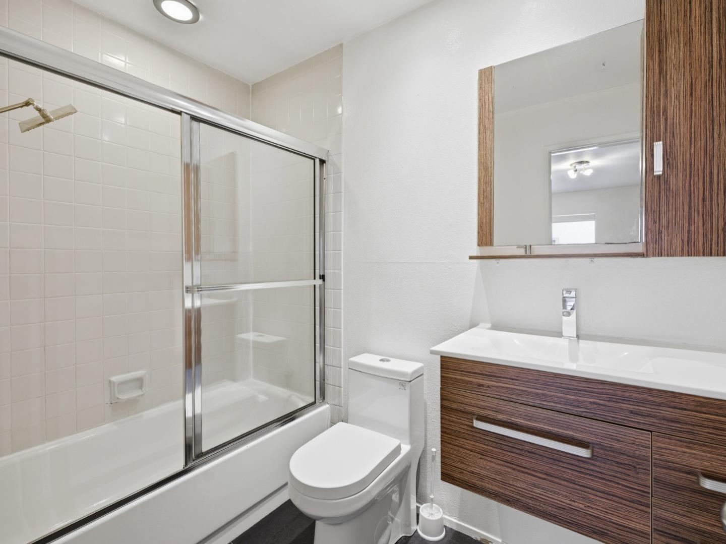 Detail Gallery Image 16 of 20 For 1940 Highland Oaks Dr #28,  Arcadia,  CA 91006 - 2 Beds | 2 Baths