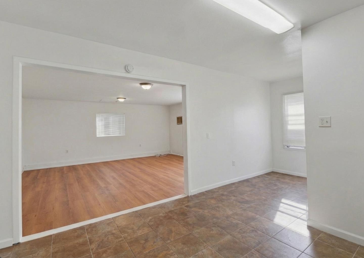 Detail Gallery Image 14 of 16 For 18601 Keswick St #B,  Reseda,  CA 91335 - 2 Beds | 1 Baths