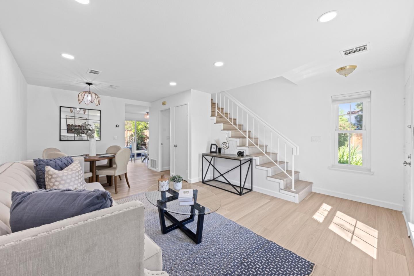 Detail Gallery Image 8 of 30 For 5207 Jacana Ln, San Jose,  CA 95123 - 3 Beds | 2/1 Baths