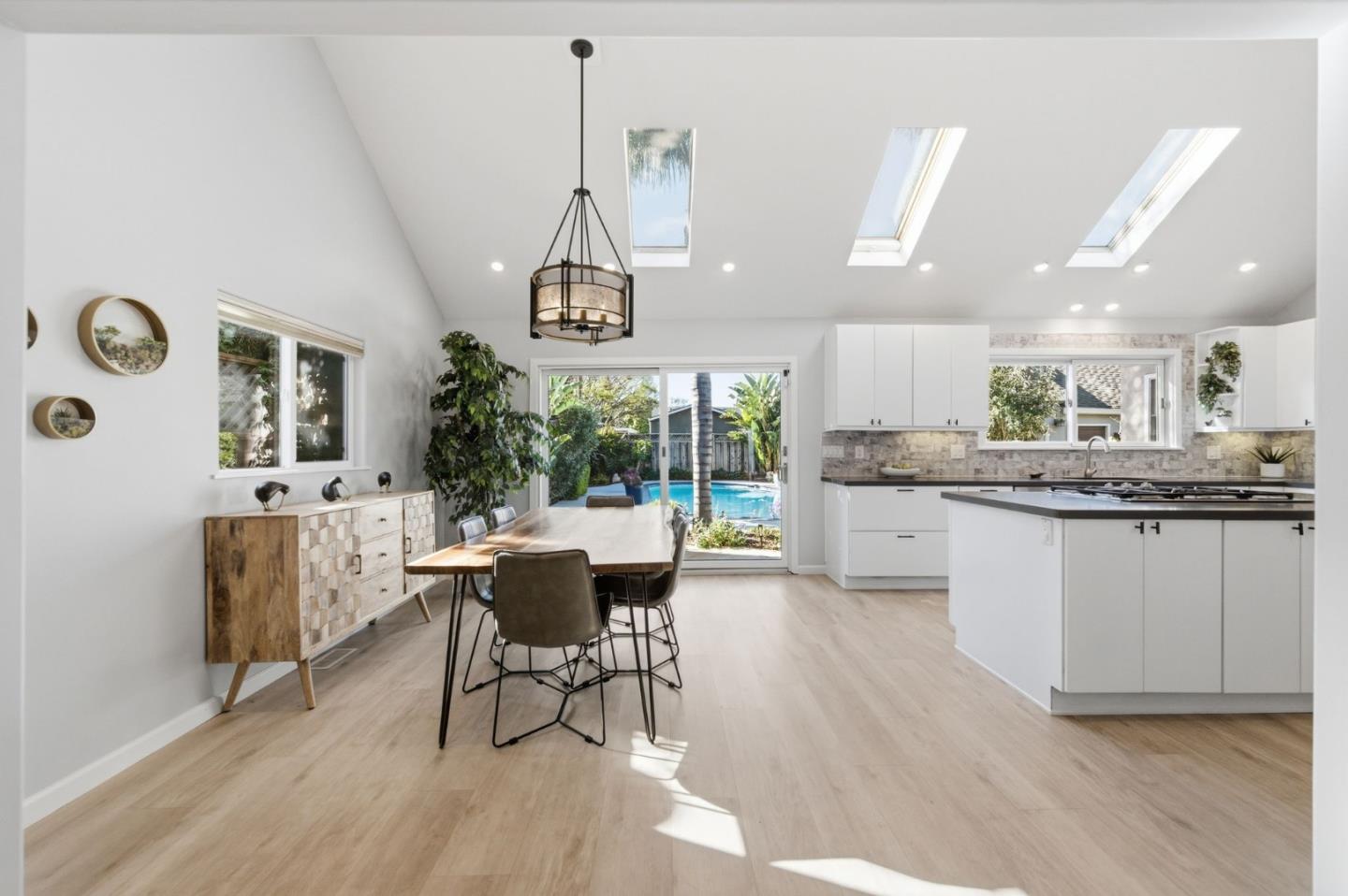 Detail Gallery Image 11 of 43 For 1482 Ridgeley Dr, Campbell,  CA 95008 - 3 Beds | 2 Baths