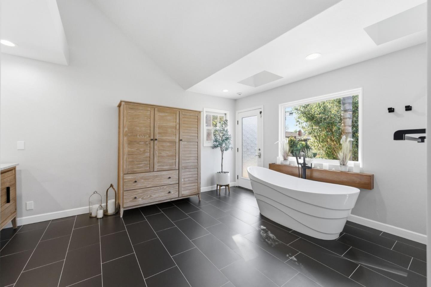 Detail Gallery Image 23 of 43 For 1482 Ridgeley Dr, Campbell,  CA 95008 - 3 Beds | 2 Baths