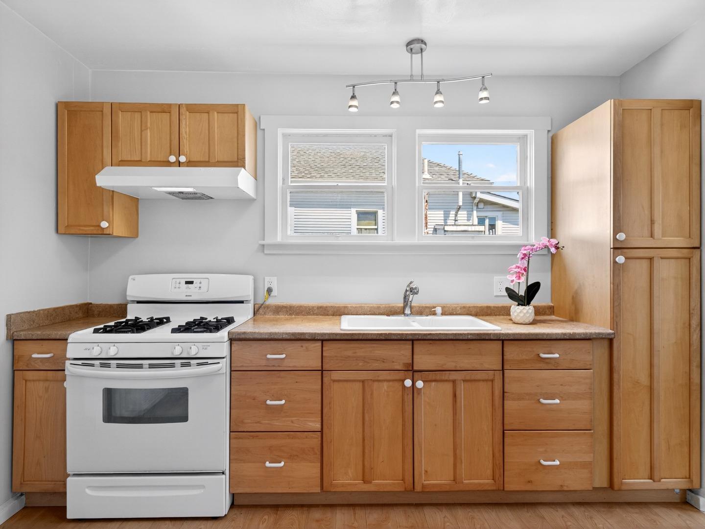 Detail Gallery Image 53 of 73 For 620 Sumner, Santa Cruz,  CA 95062 - – Beds | – Baths