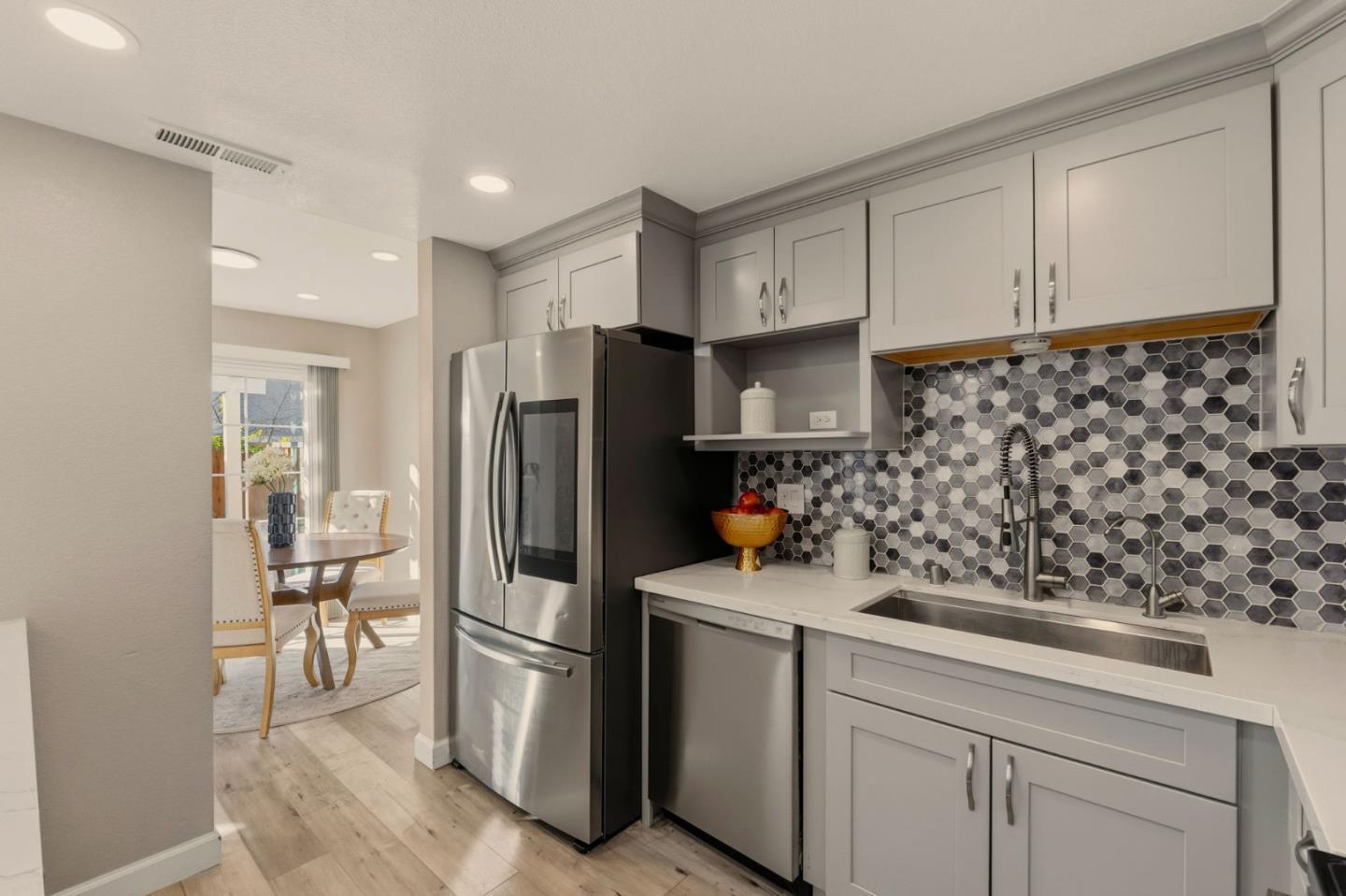 Detail Gallery Image 11 of 41 For 25 Terfidia Ln, Milpitas,  CA 95035 - 3 Beds | 2/1 Baths