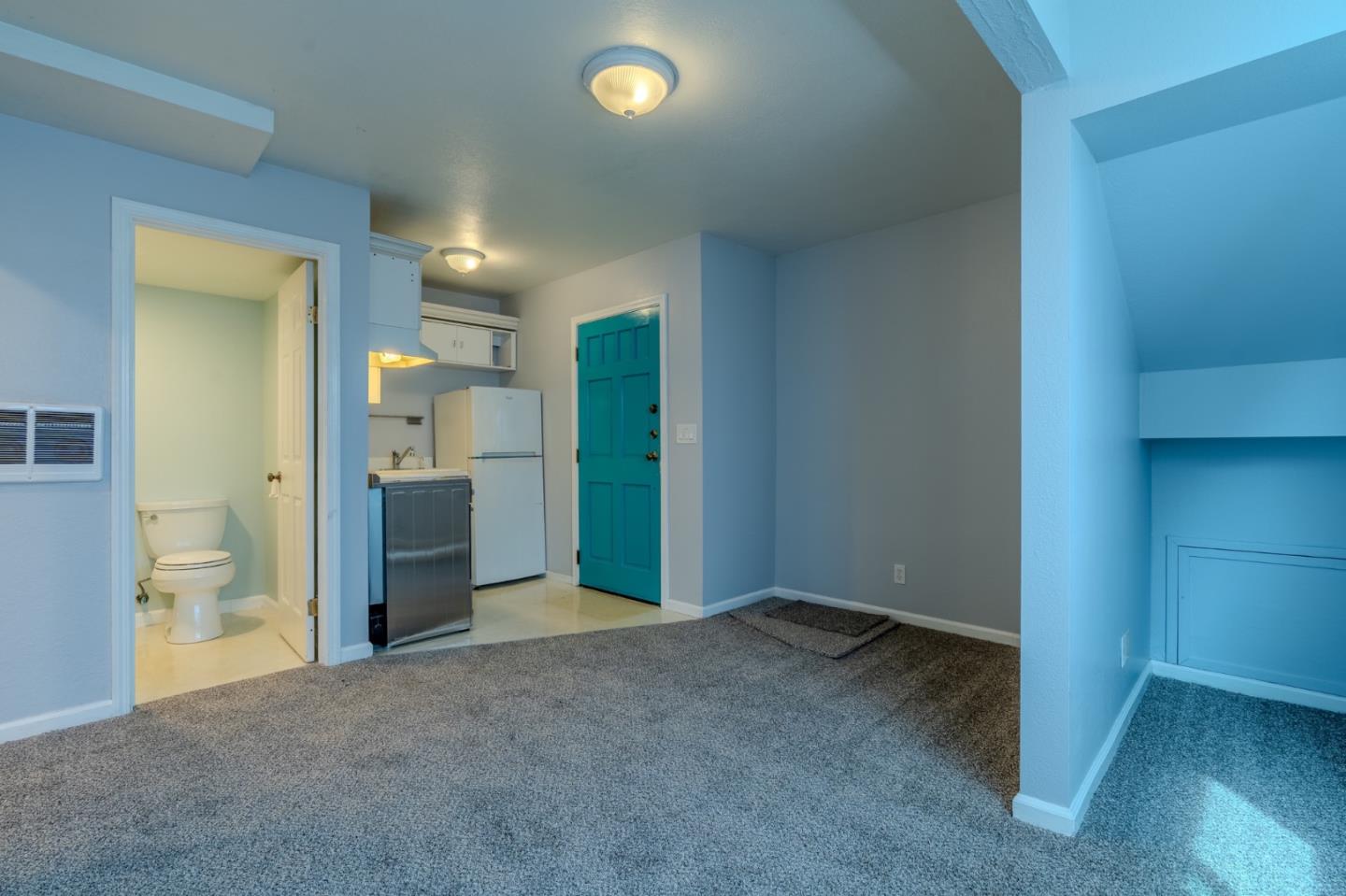 Detail Gallery Image 3 of 10 For 1279 Alicante Dr Downstairs Unit,  Pacifica,  CA 94044 - 1 Beds | 1 Baths