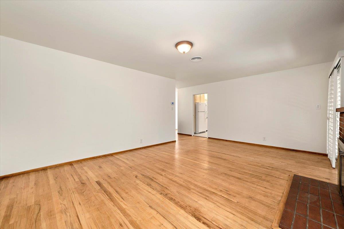 Detail Gallery Image 11 of 25 For 898 Hummingbird Dr, San Jose,  CA 95125 - 6 Beds | 3 Baths