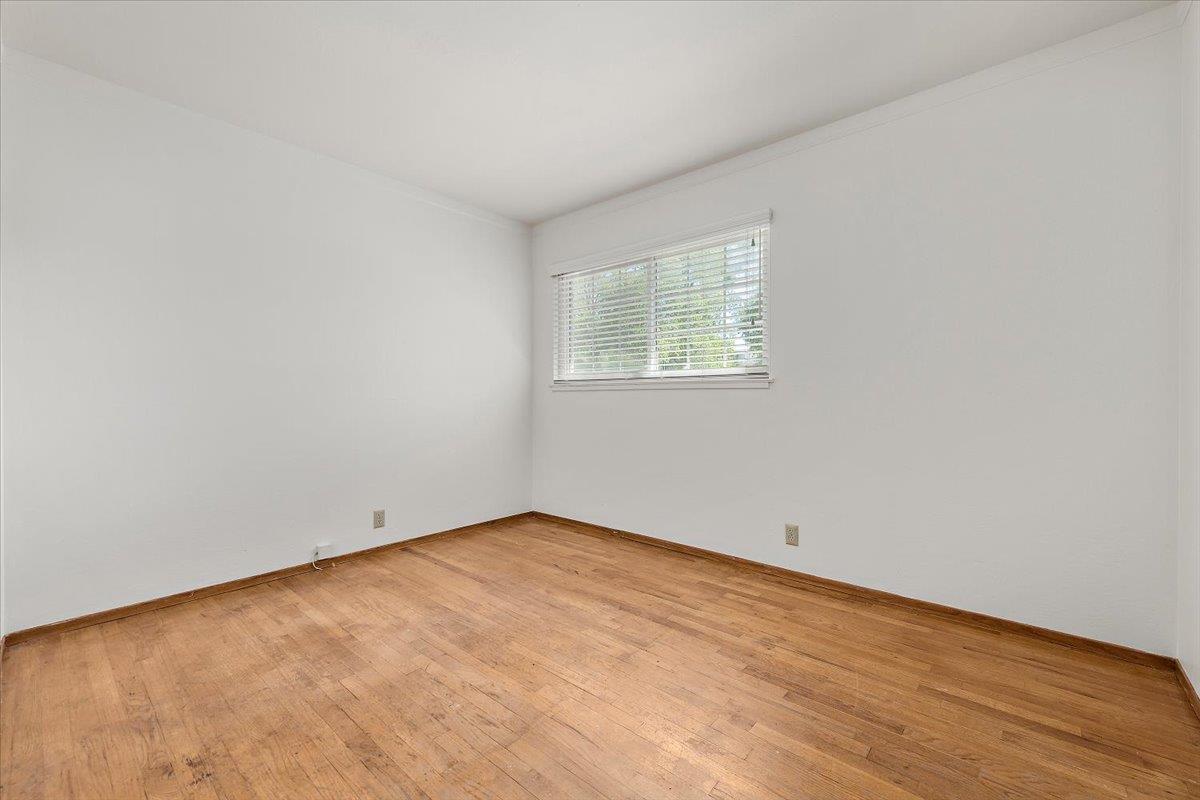 Detail Gallery Image 14 of 25 For 898 Hummingbird Dr, San Jose,  CA 95125 - 6 Beds | 3 Baths